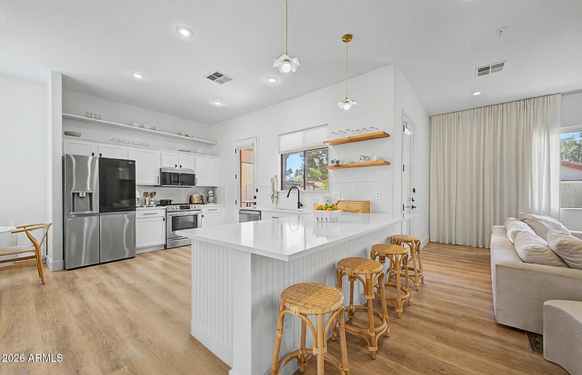 1535 E KINGS Court, Gilbert, AZ 85234