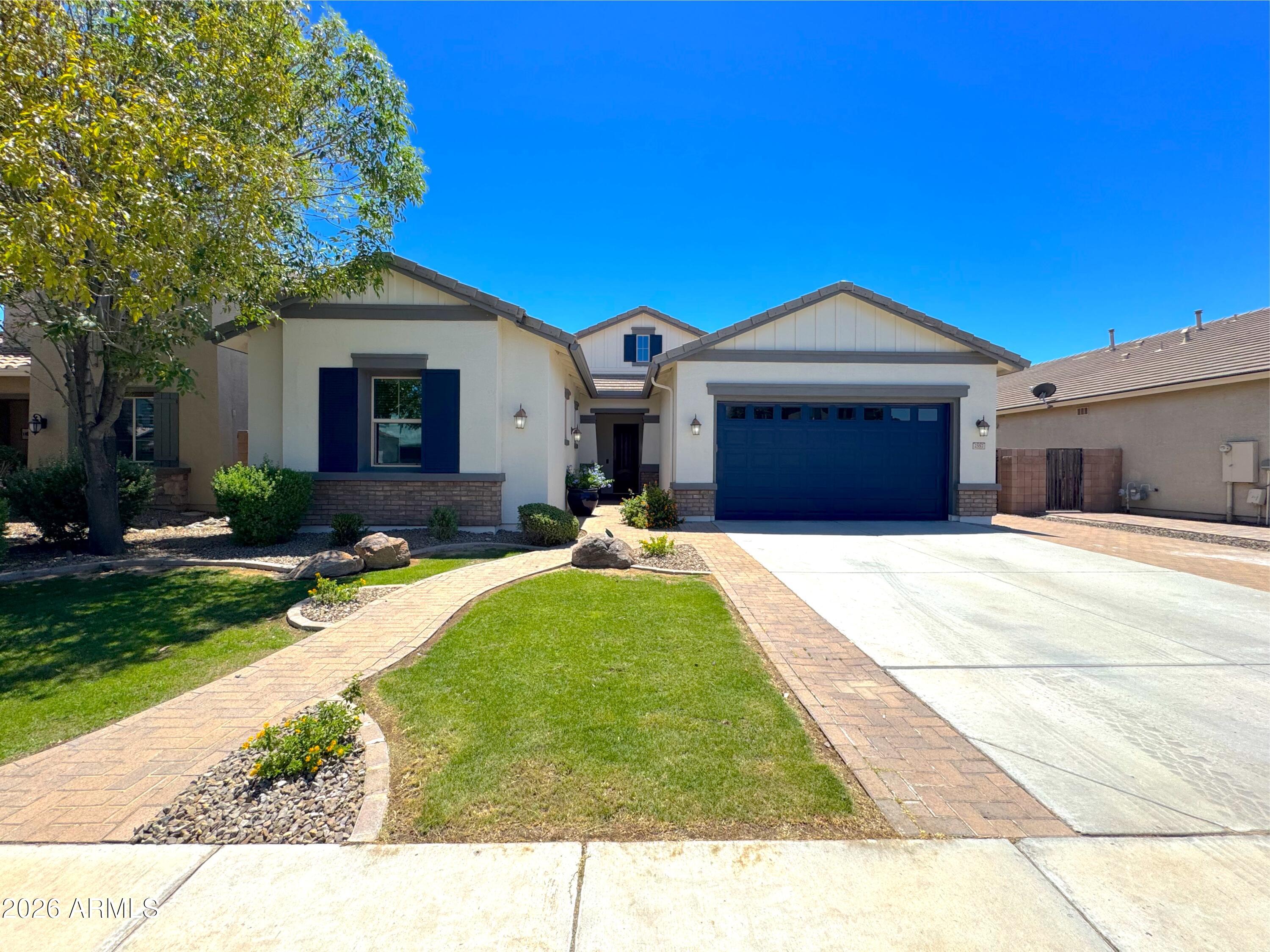 2557 E ORLEANS Drive, Gilbert, AZ 85298
