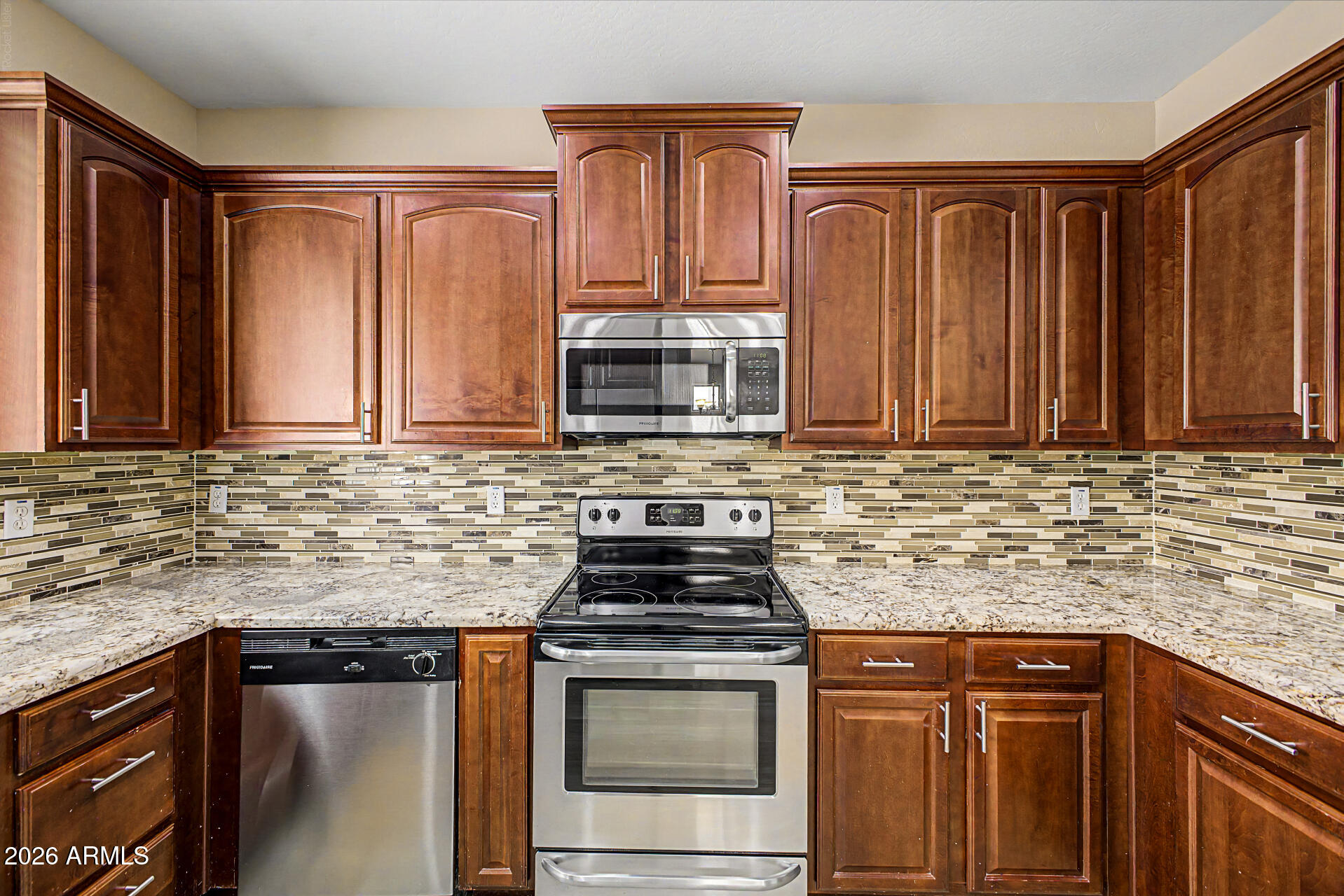 9160 W MEADOW Drive, Peoria, AZ 85382