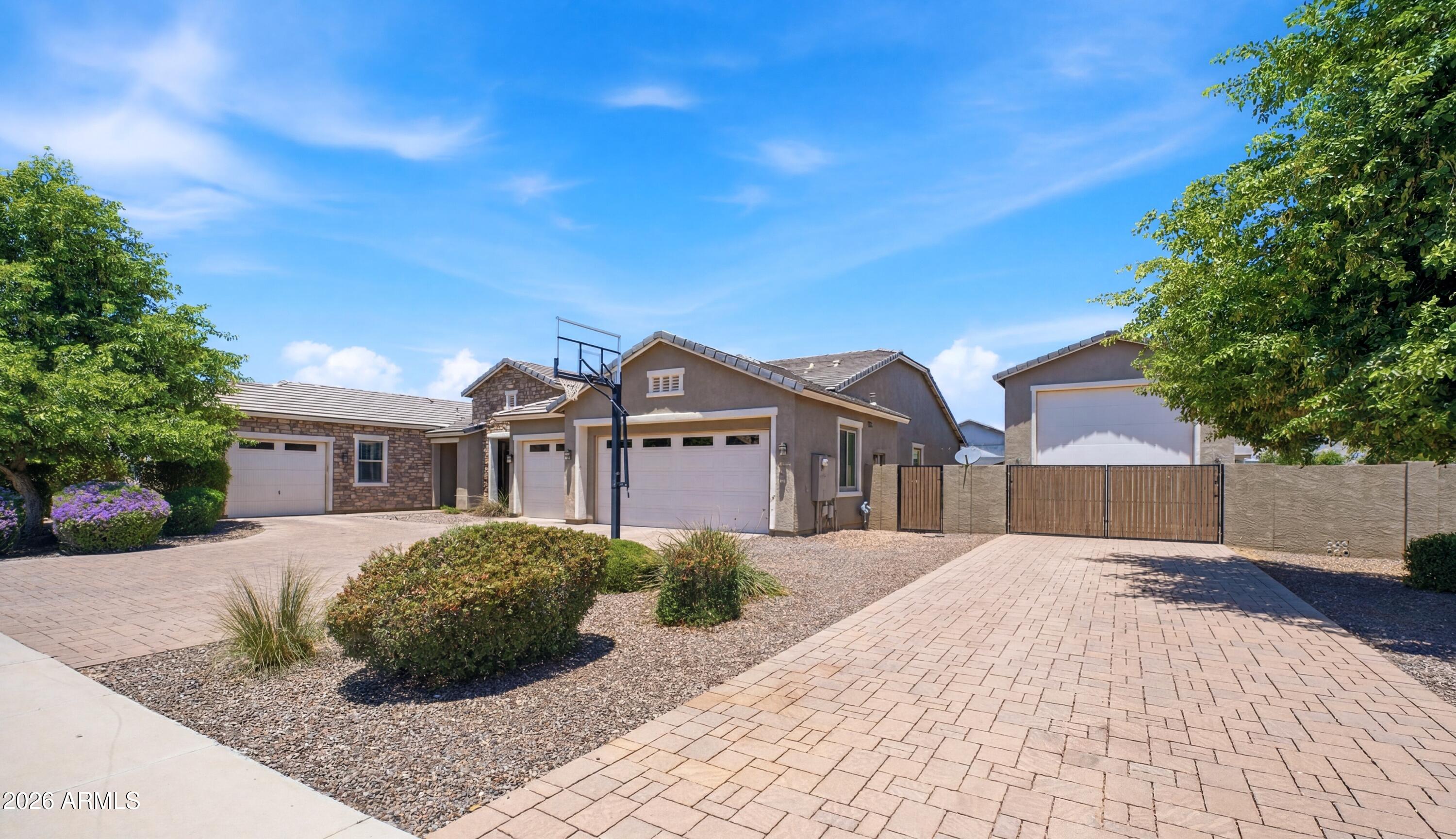 19880 E CATTLE Drive, Queen Creek, AZ 85142