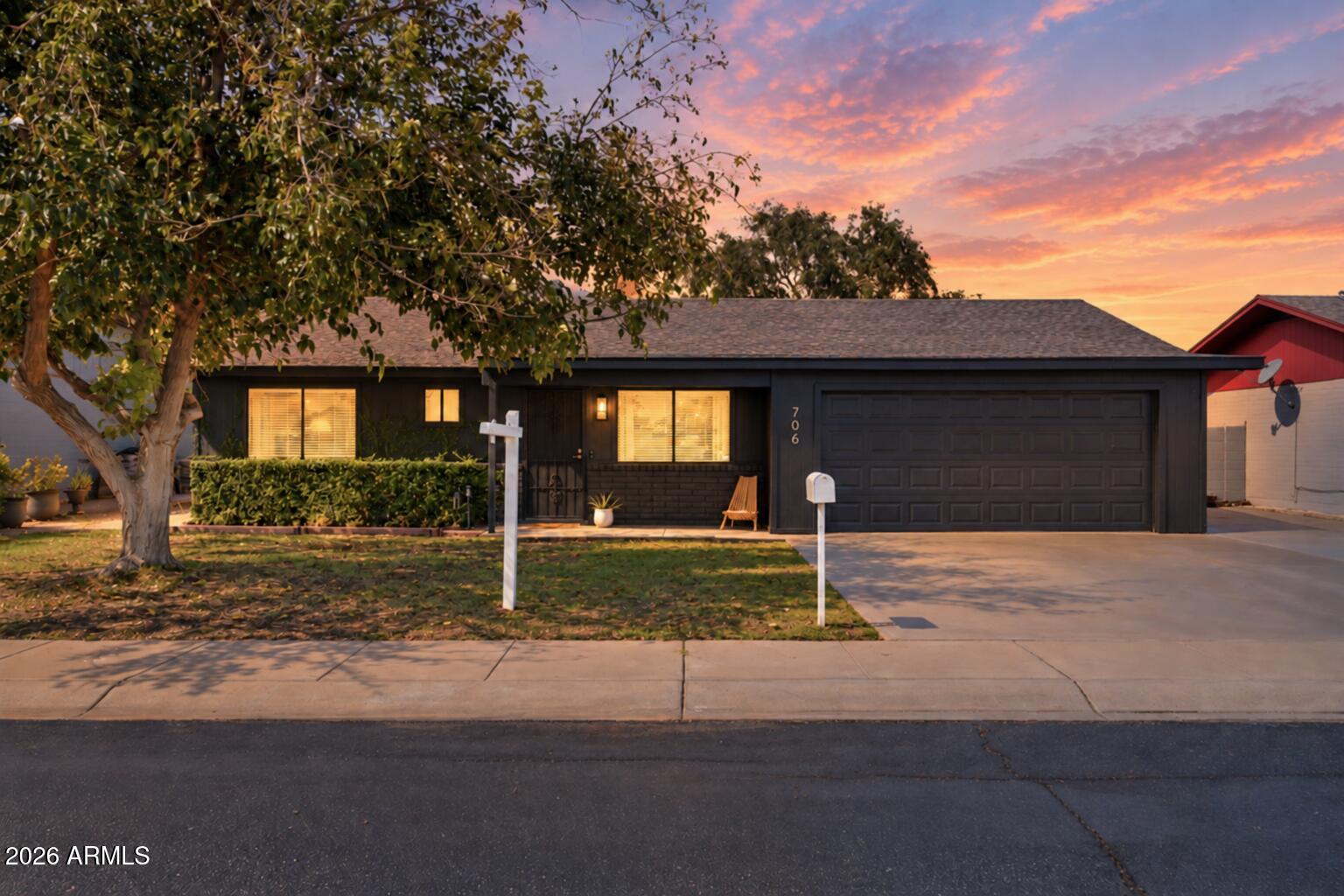 706 N CEDAR Street, Gilbert, AZ 85233