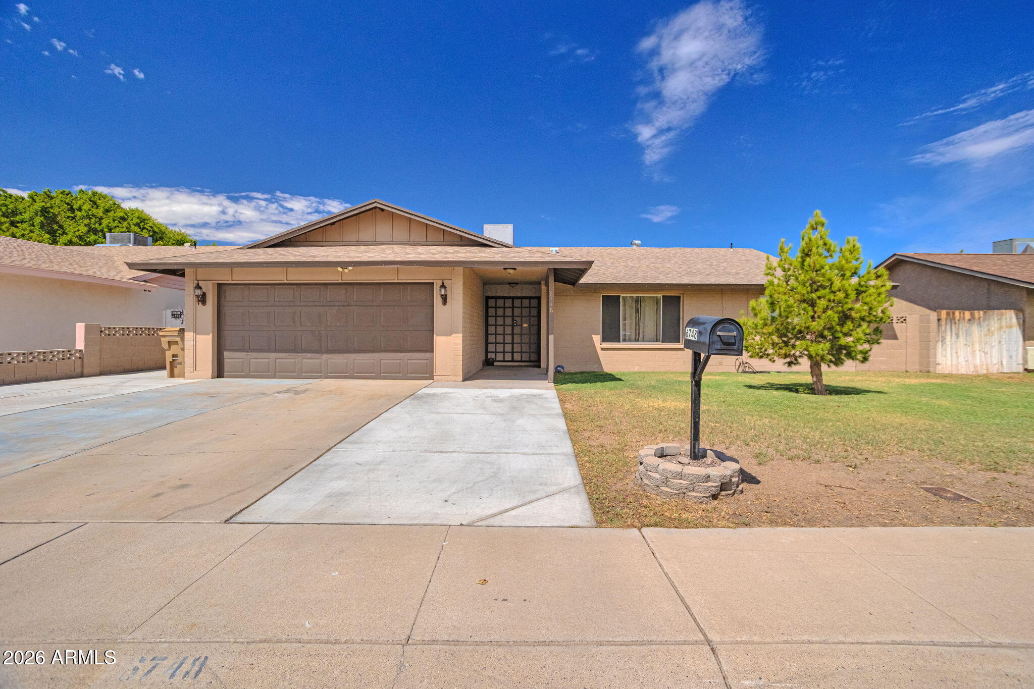 6748 W VERMONT Avenue, Glendale, AZ 85303