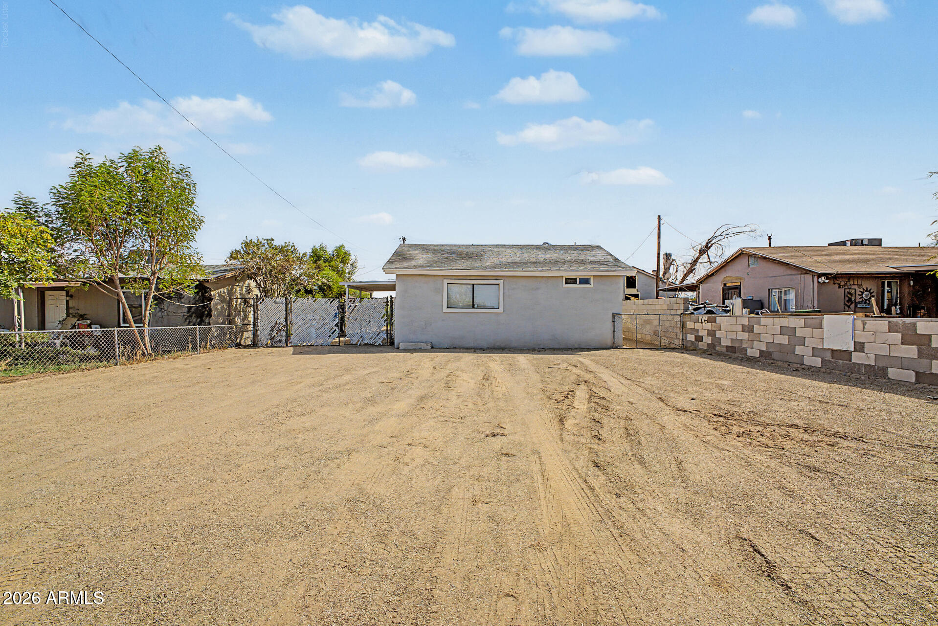 2425 W PAPAGO Street, Phoenix, AZ 85009
