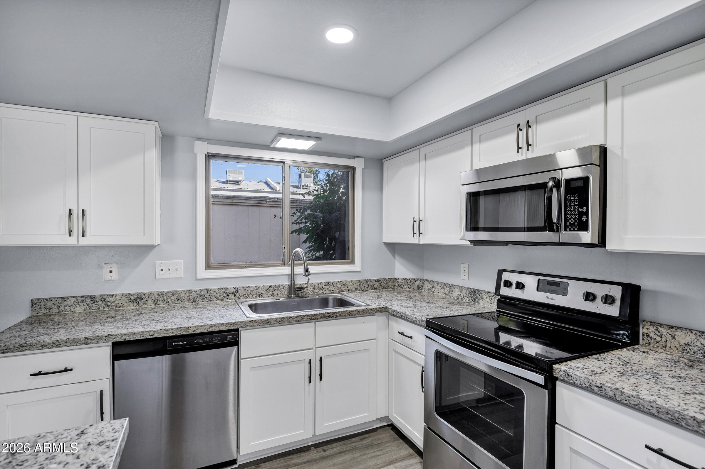 14 E HERMOSA Drive, Tempe, AZ 85282
