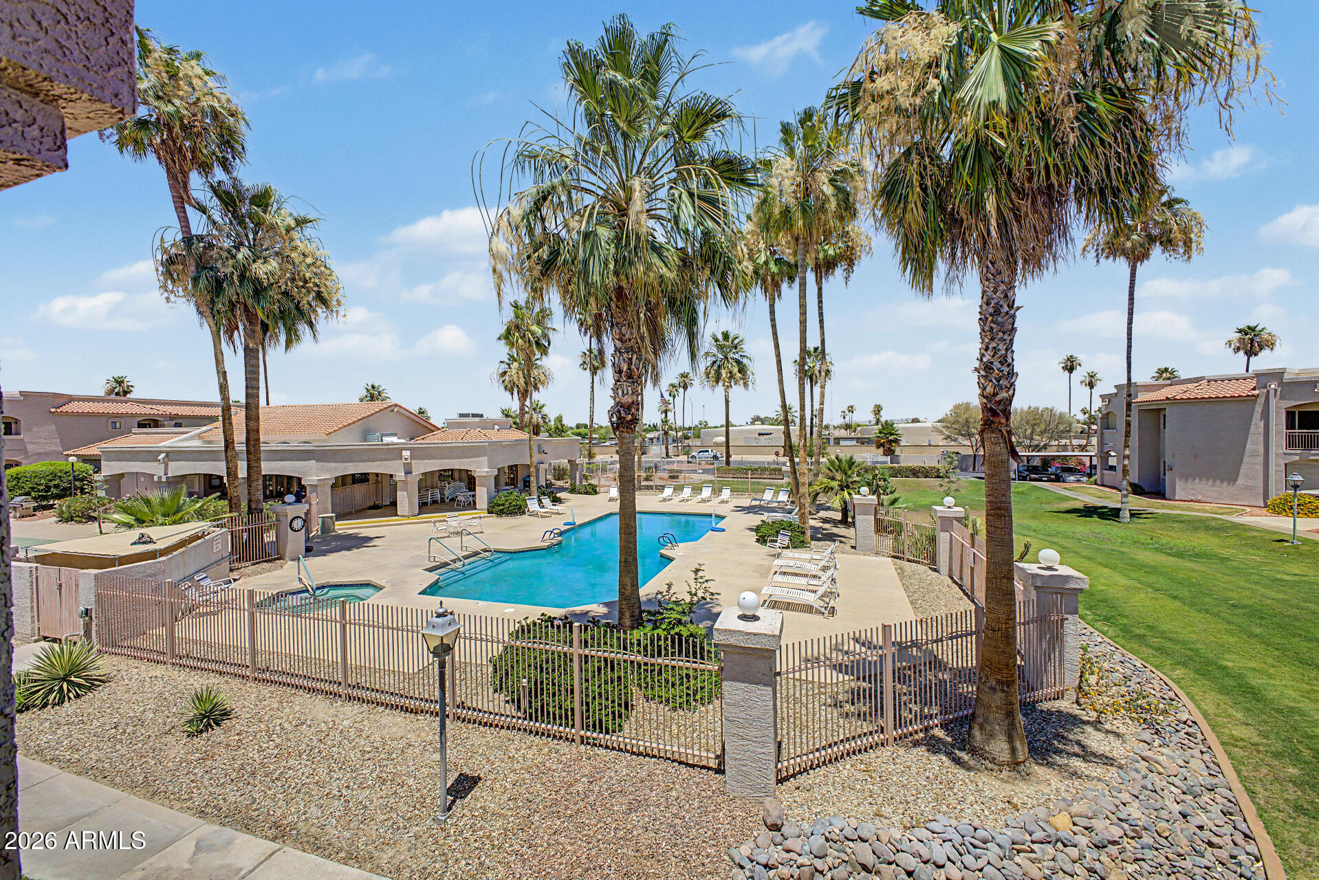 9151 W GREENWAY Road 224, Peoria, AZ 85381