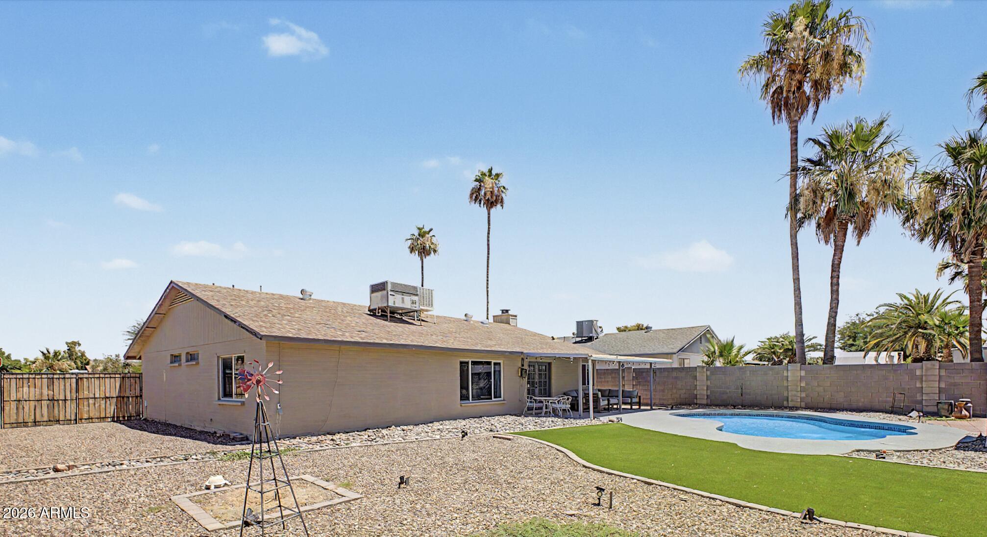 5625 W GROVERS Avenue, Glendale, AZ 85308