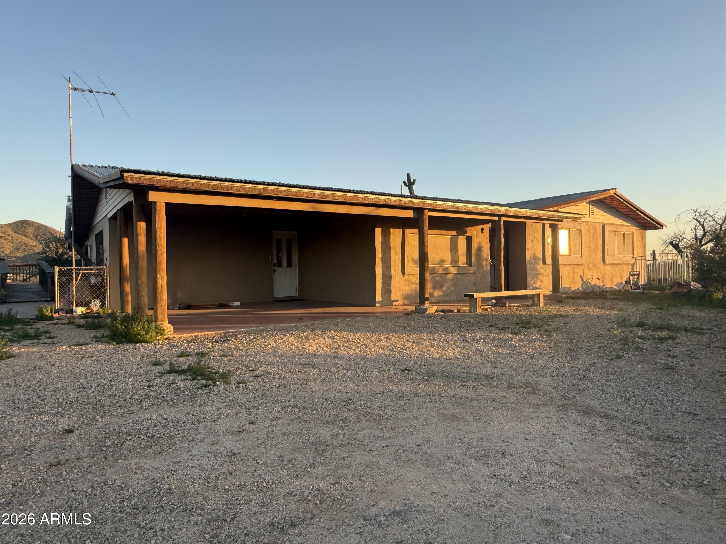 42213 N 3RD Street, Phoenix, AZ 85086