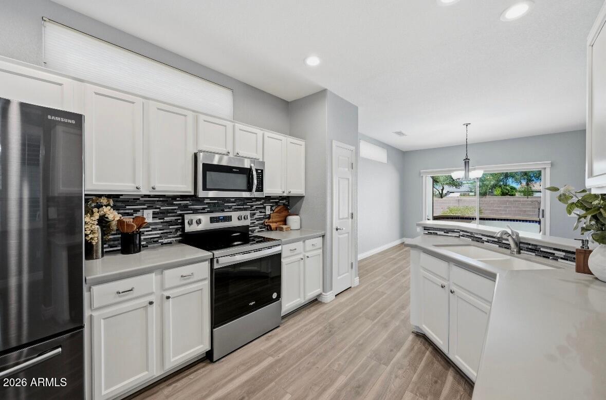 16334 W DESERT CANYON Drive, Surprise, AZ 85374