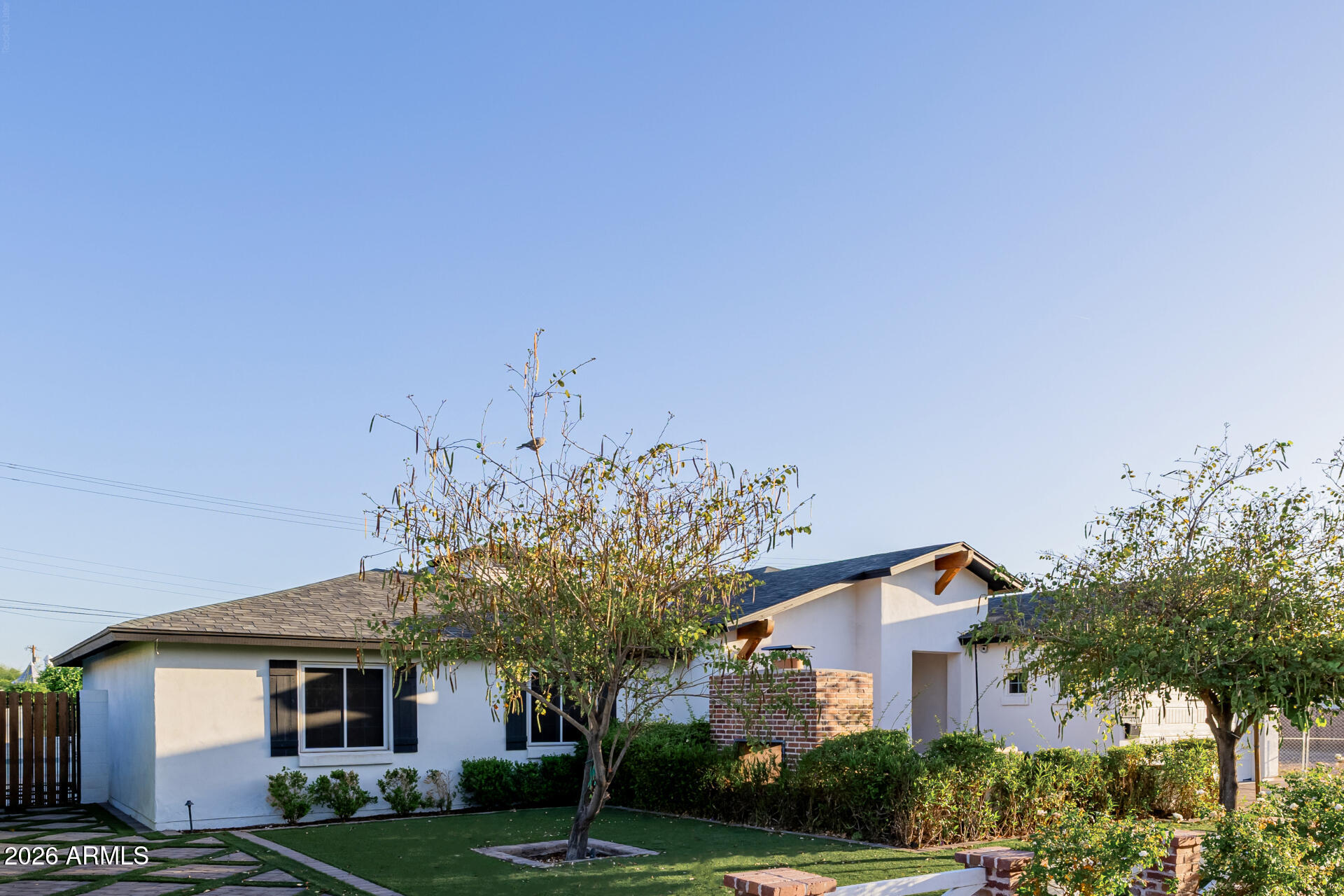 4021 E GLENROSA Avenue, Phoenix, AZ 85018