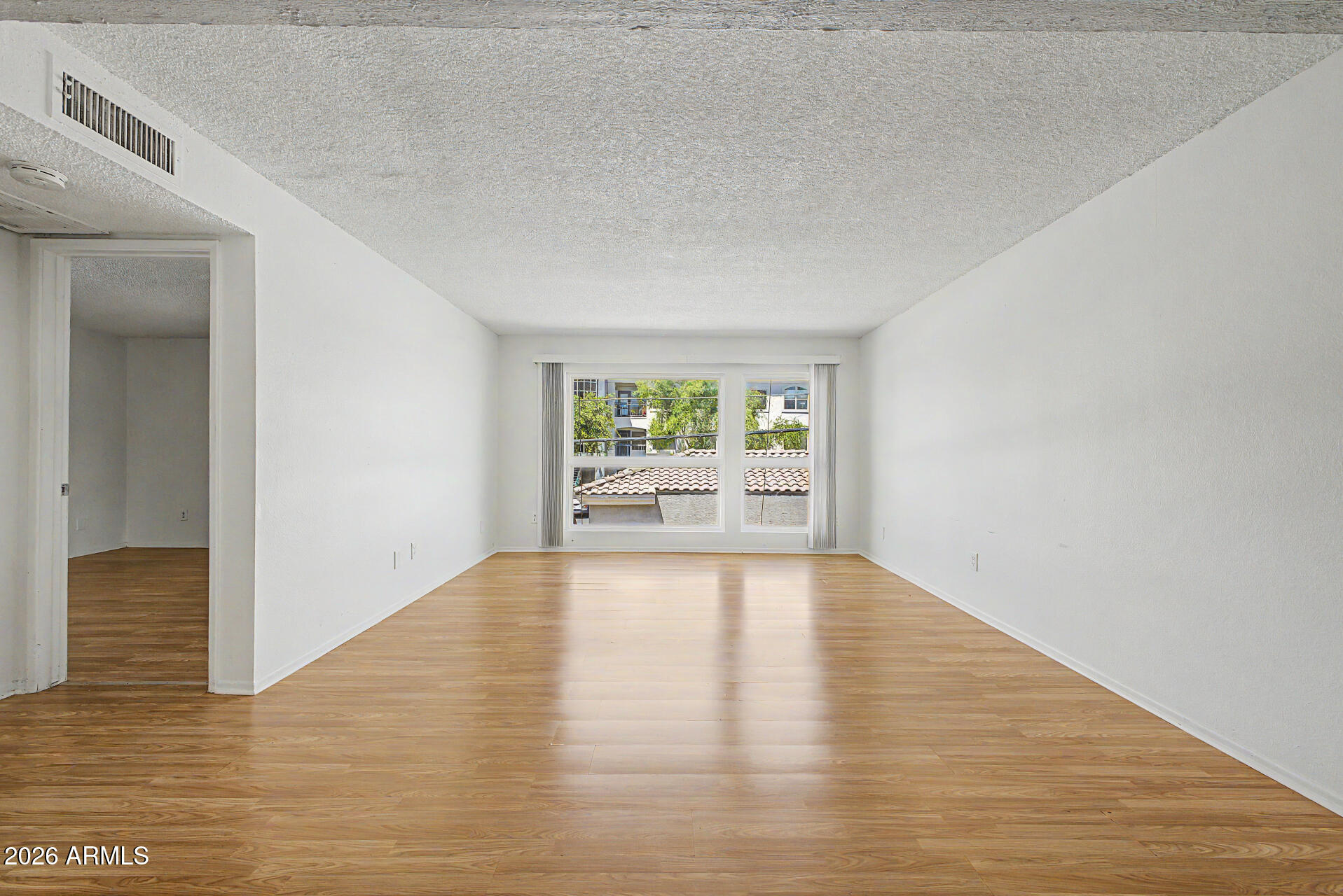 1701 W TUCKEY Lane 233, Phoenix, AZ 85015