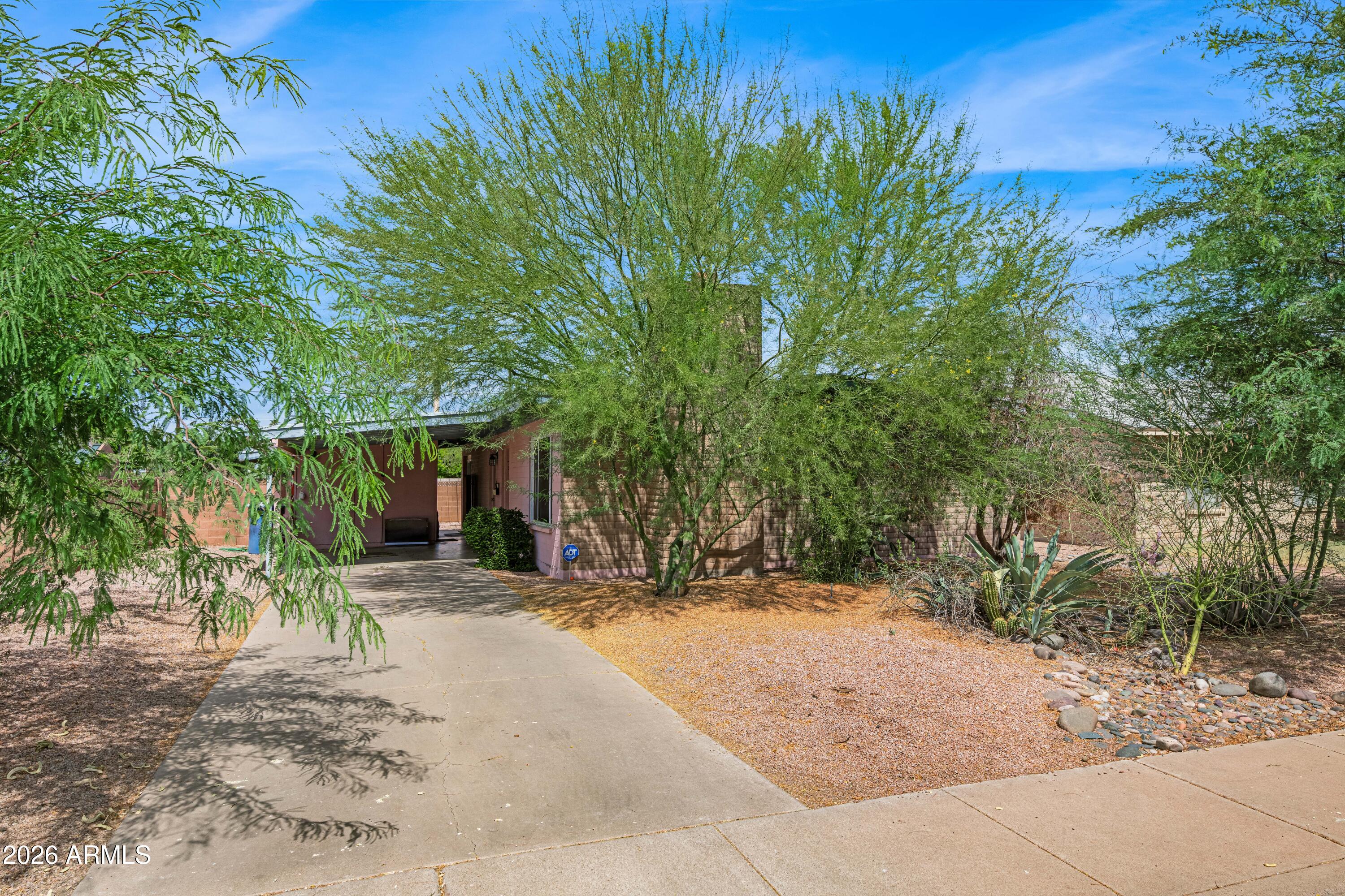 2606 S JENTILLY Lane, Tempe, AZ 85282
