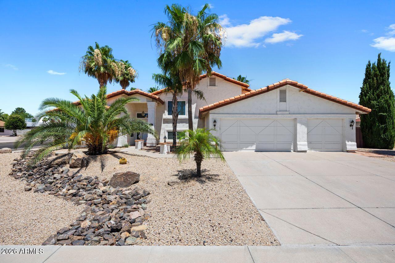 4402 E VISTA Drive, Phoenix, AZ 85032