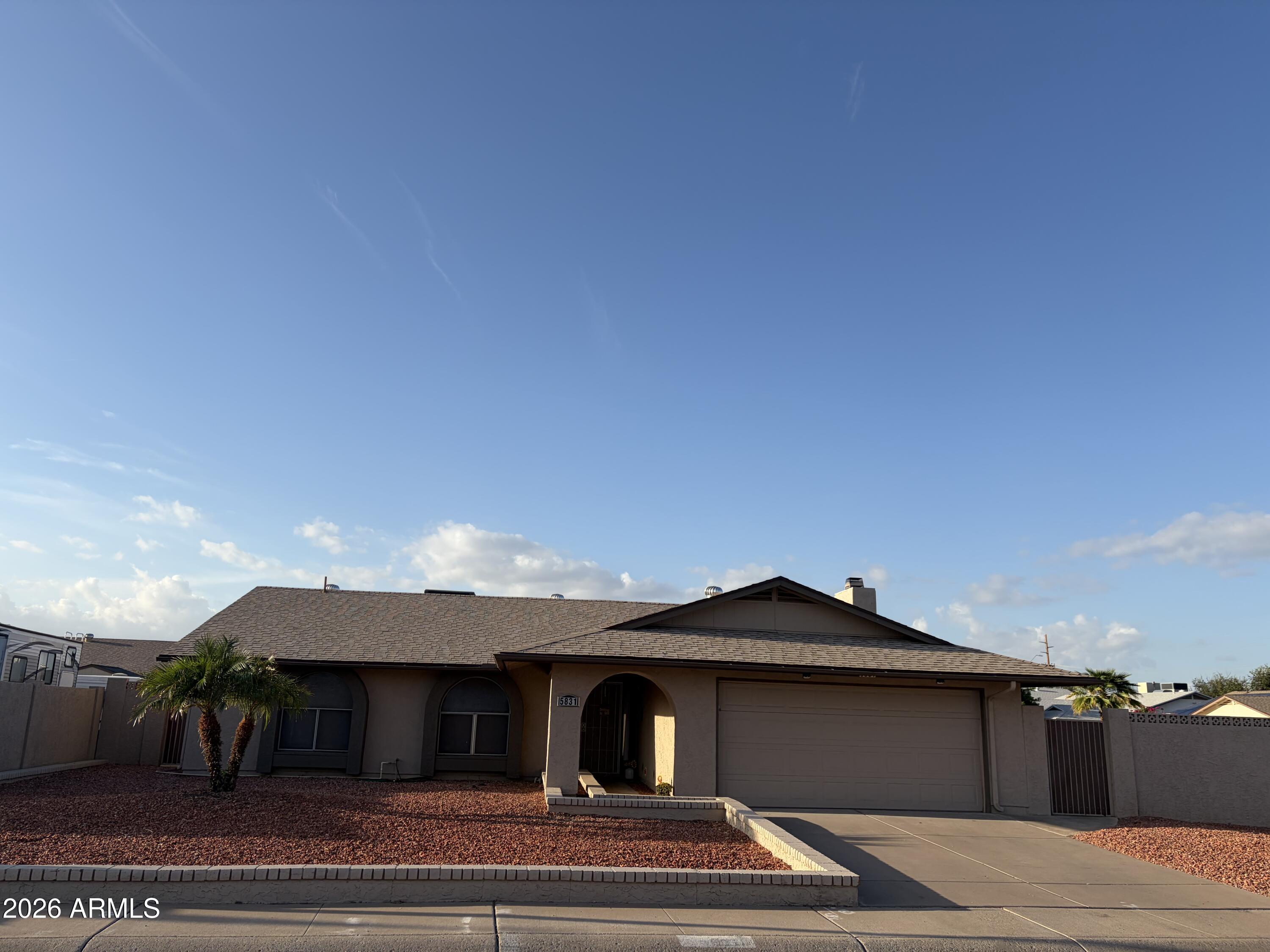 5831 W MURIEL Drive, Glendale, AZ 85308