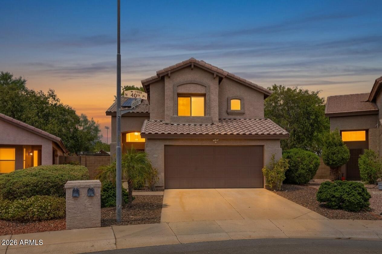 17246 N 40th Place, Phoenix, AZ 85032