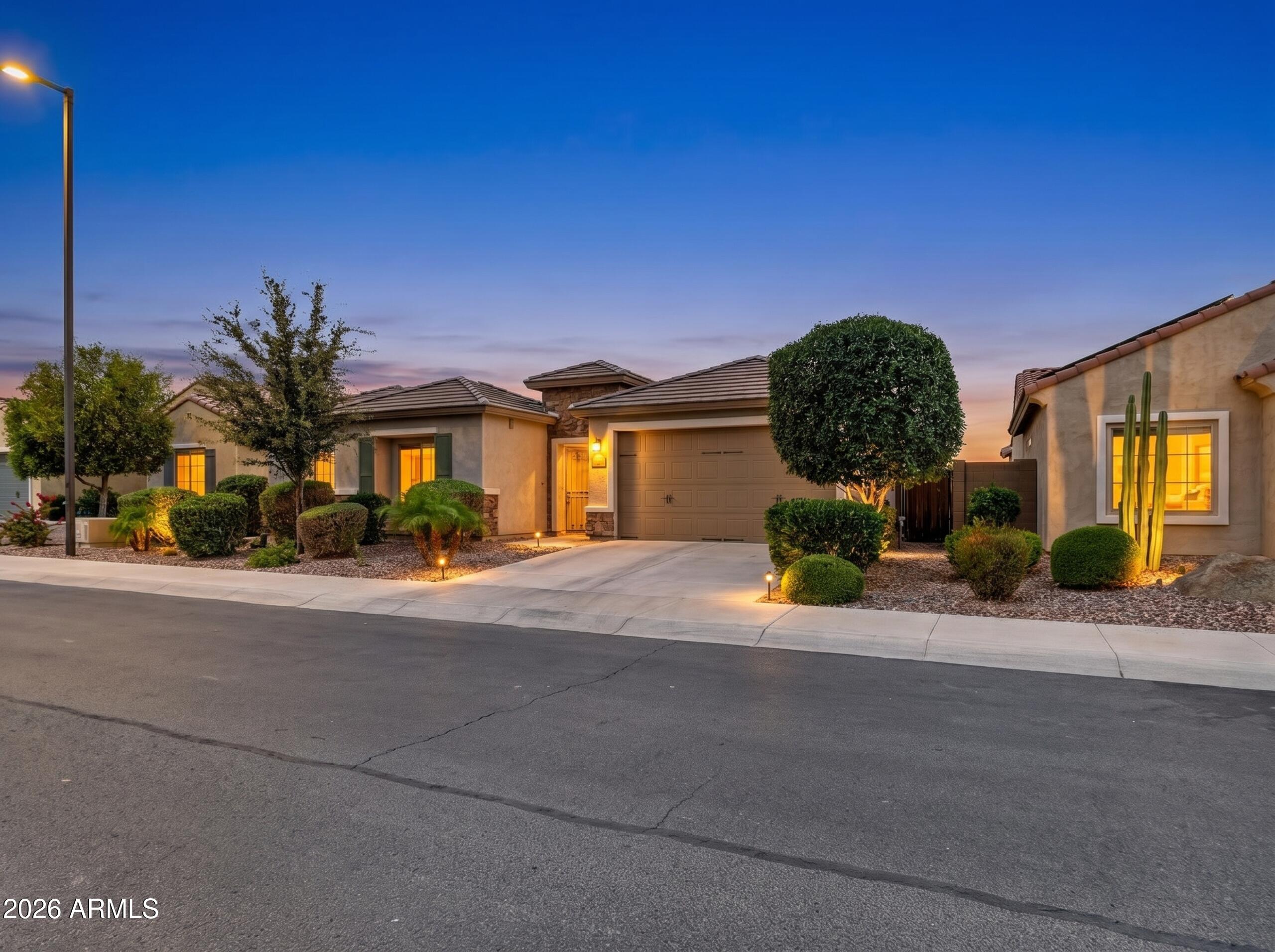 3864 N HUNTINGTON Drive, Florence, AZ 85132