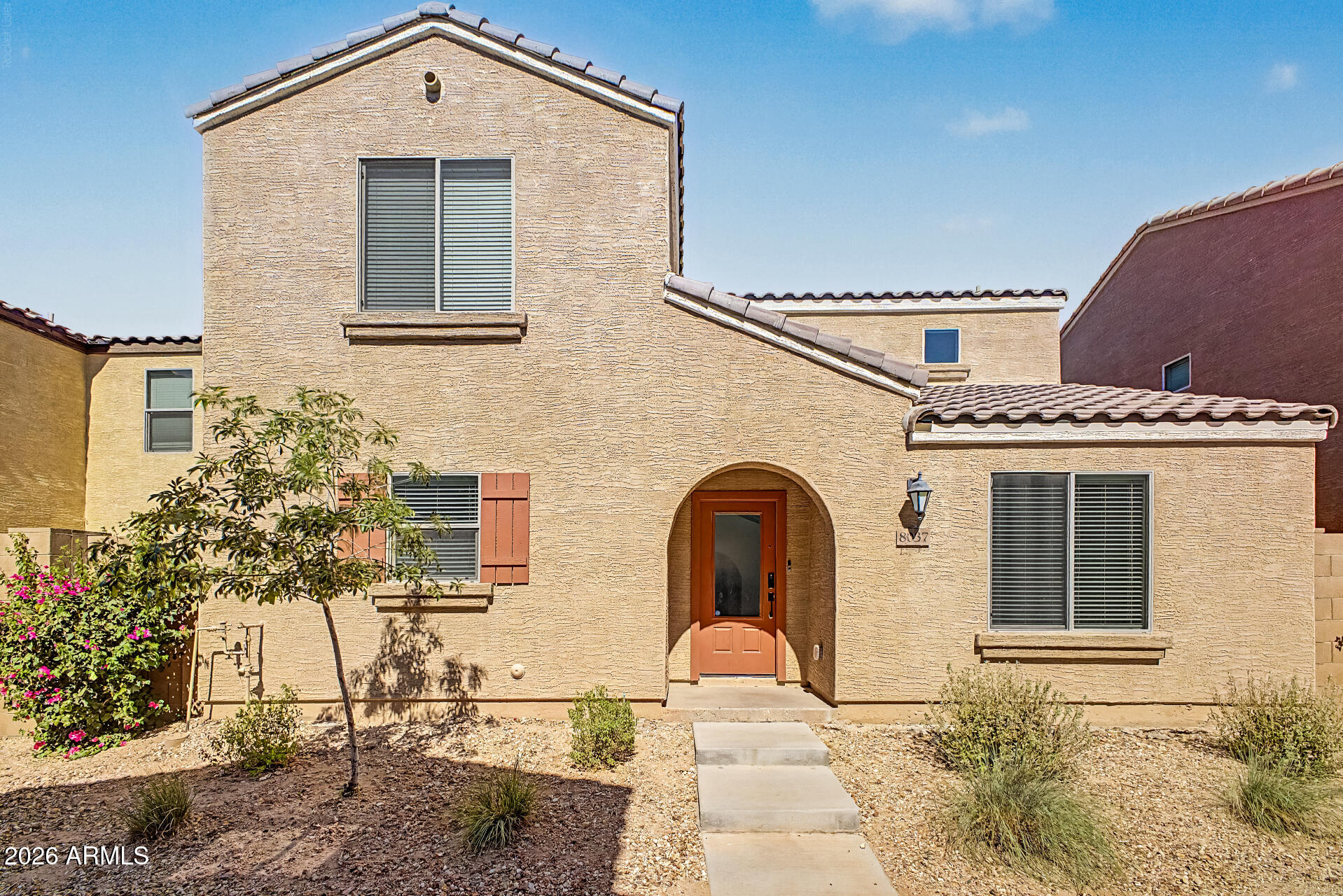 8037 W AGORA Lane, Phoenix, AZ 85043