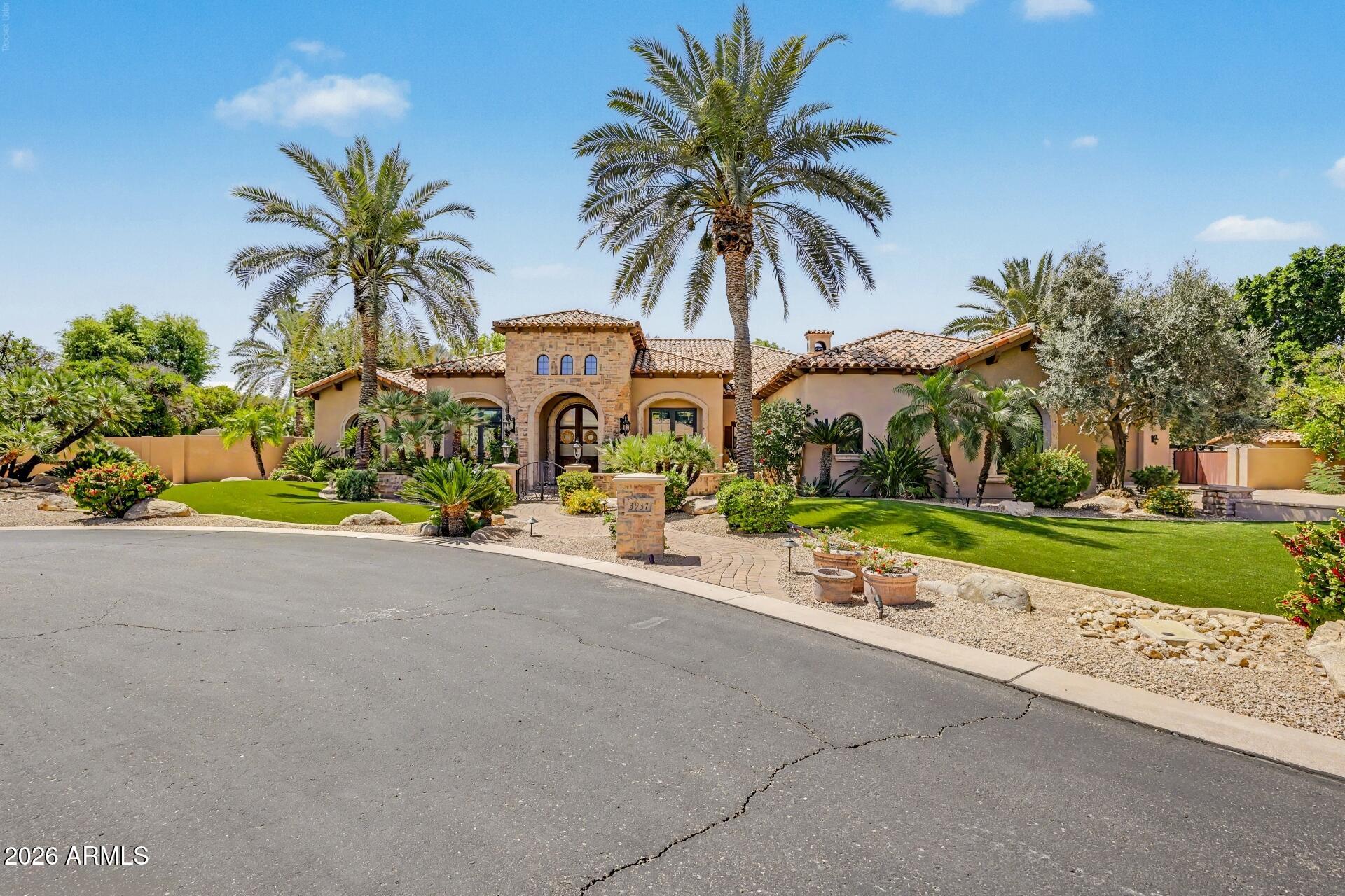 3937 E MENLO Circle, Mesa, AZ 85215
