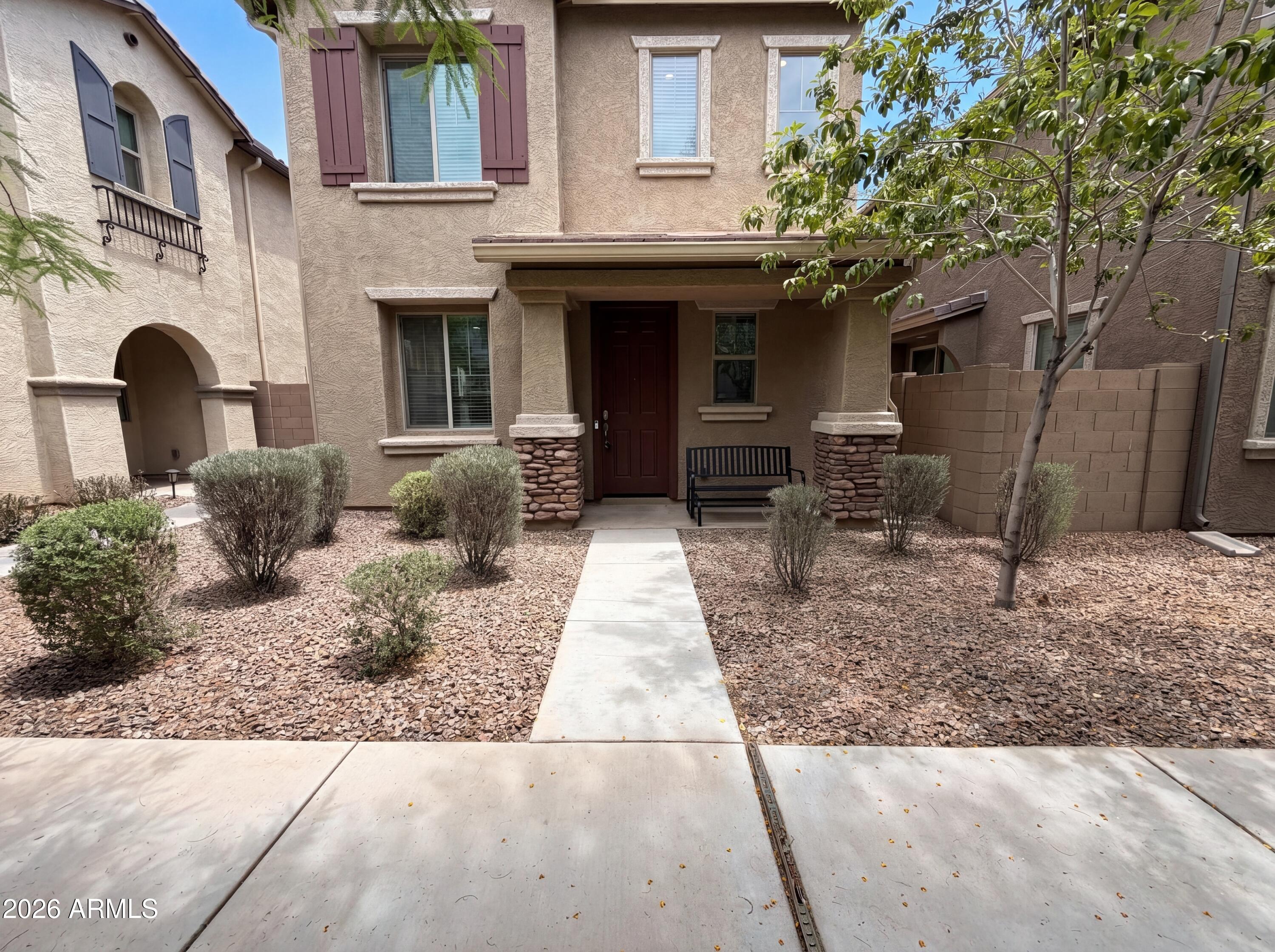 5728 W RAYMOND Street, Phoenix, AZ 85043