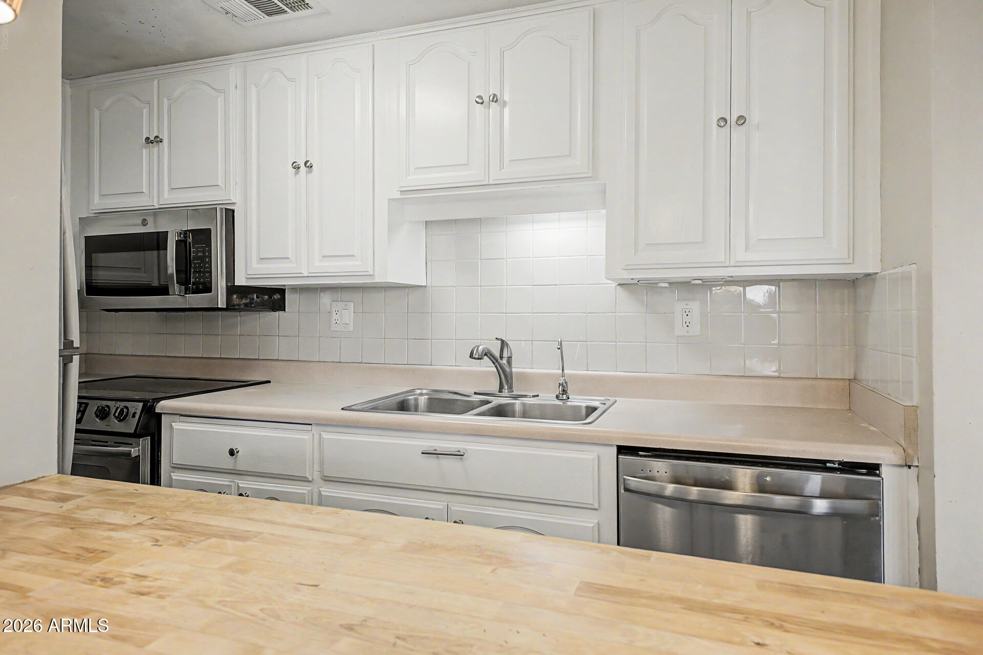 424 W Brown Road 207, Mesa, AZ 85201