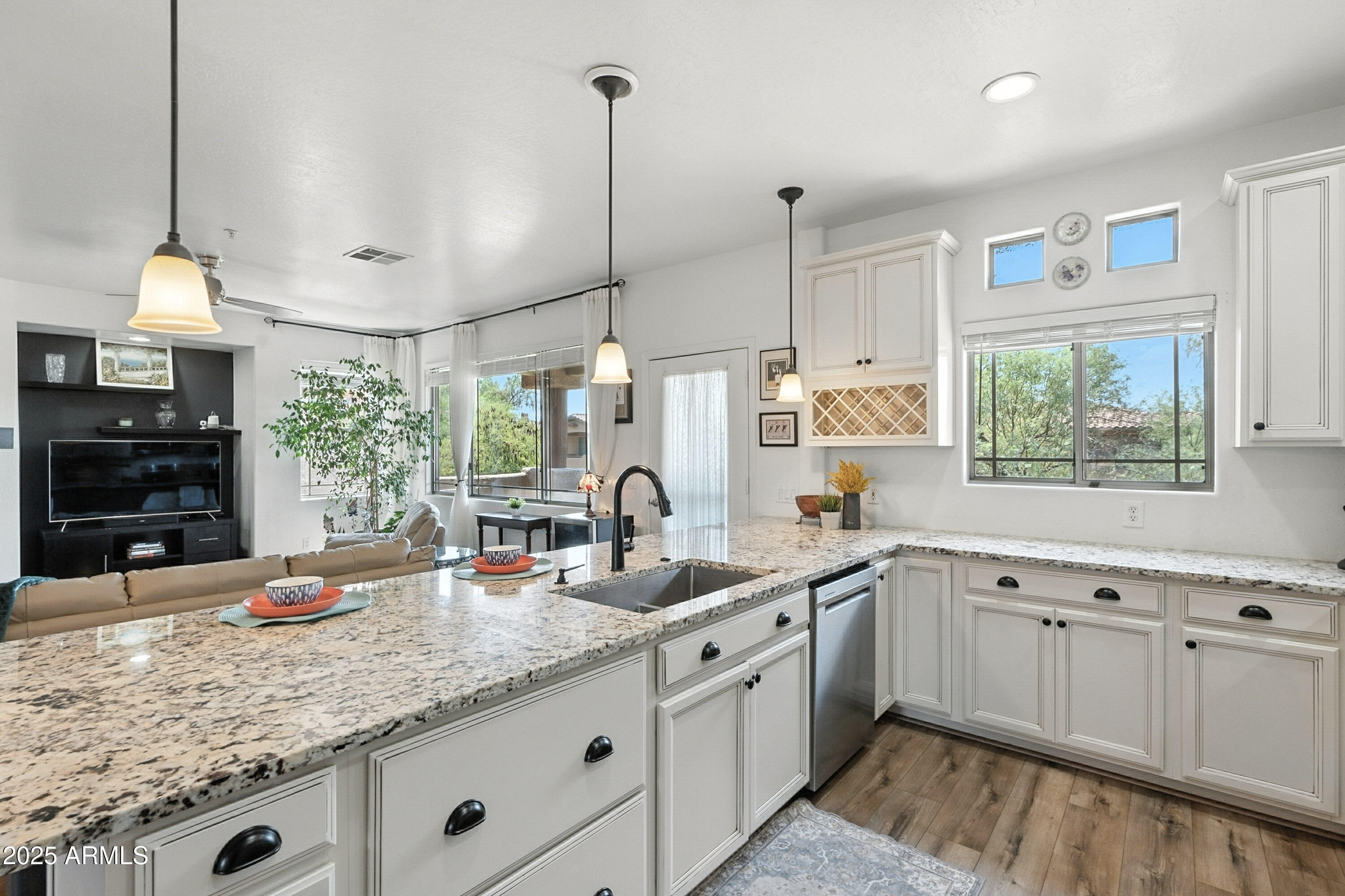 11500 E COCHISE Drive 2070, Scottsdale, AZ 85259