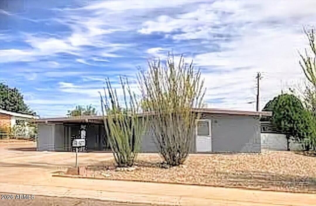 301 PINE TREE Drive, Sierra Vista, AZ, 85635 — assumable FHA mortgage at 2.50%