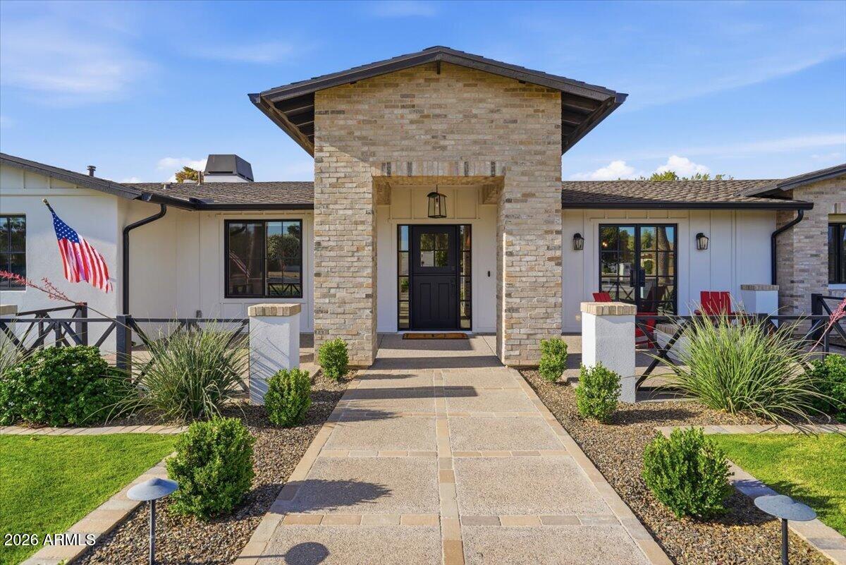 180 E BIRD Lane, Litchfield Park, AZ 85340