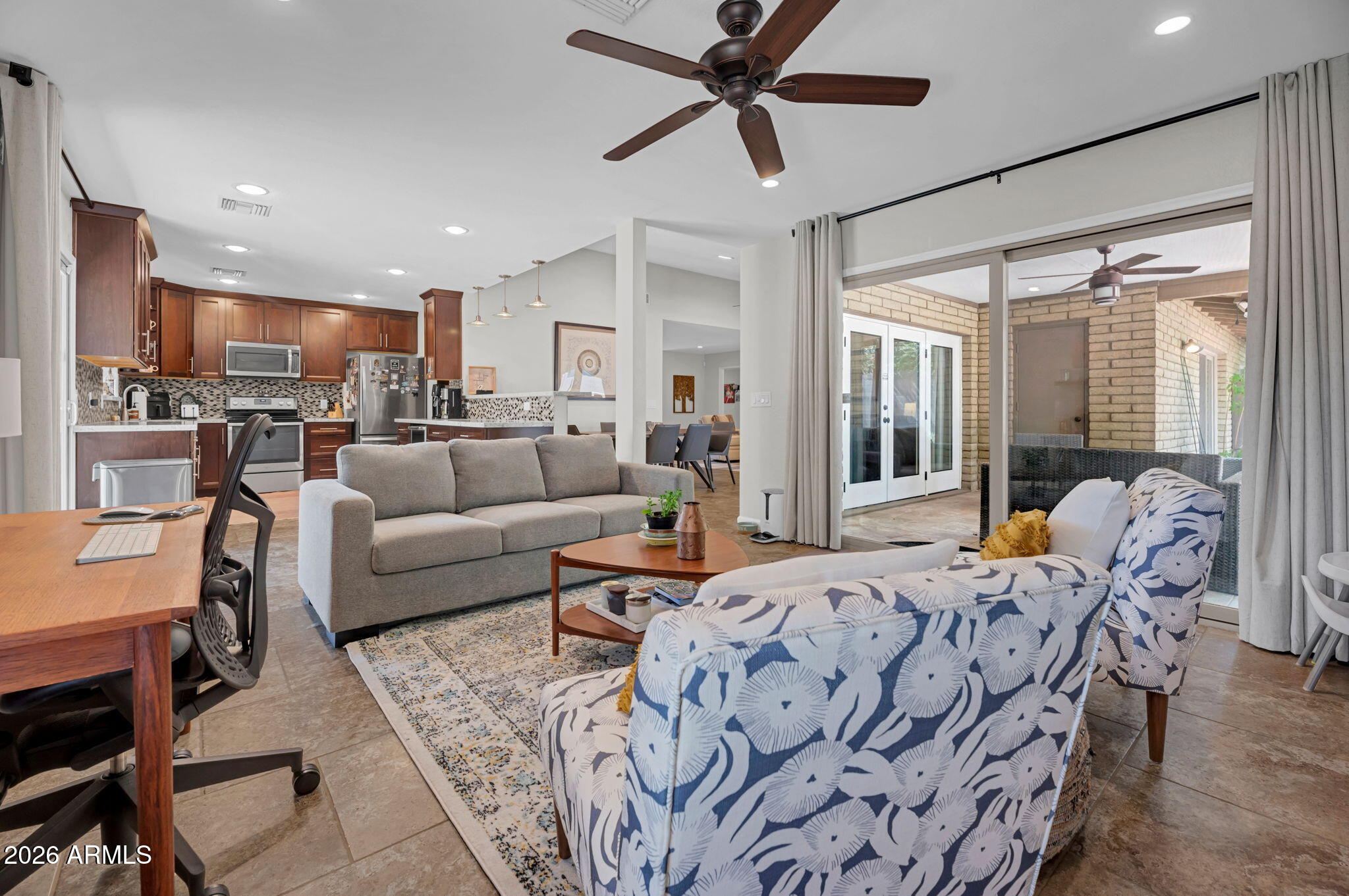 1110 E ORANGEWOOD Avenue, Phoenix, AZ 85020