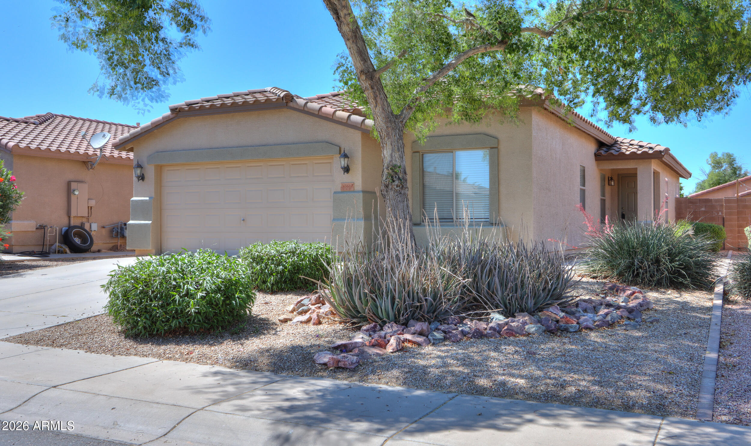 43610 W BEDFORD Drive, Maricopa, AZ 85138