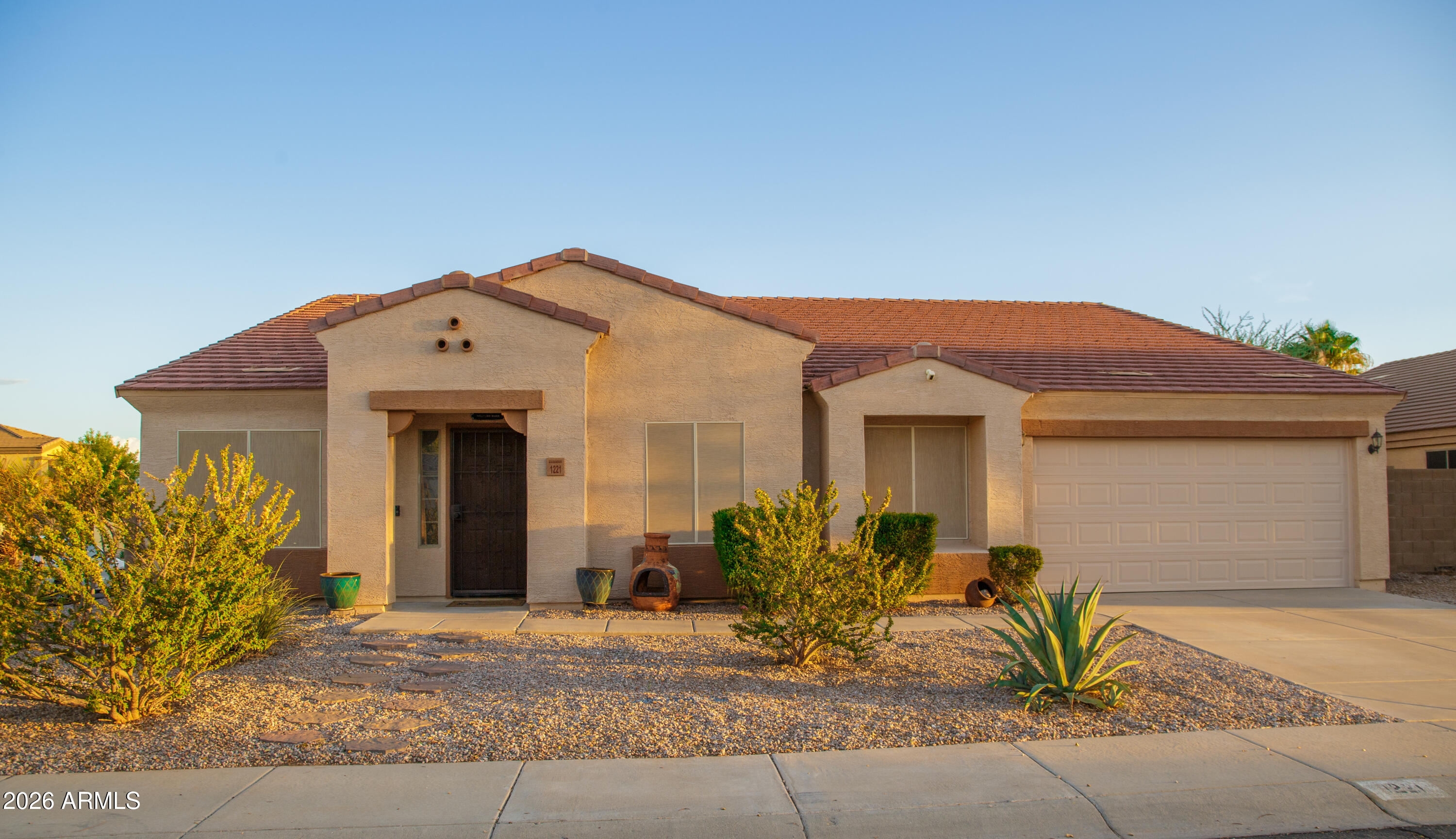 1221 W DELMONTE Drive, Casa Grande, AZ 85122