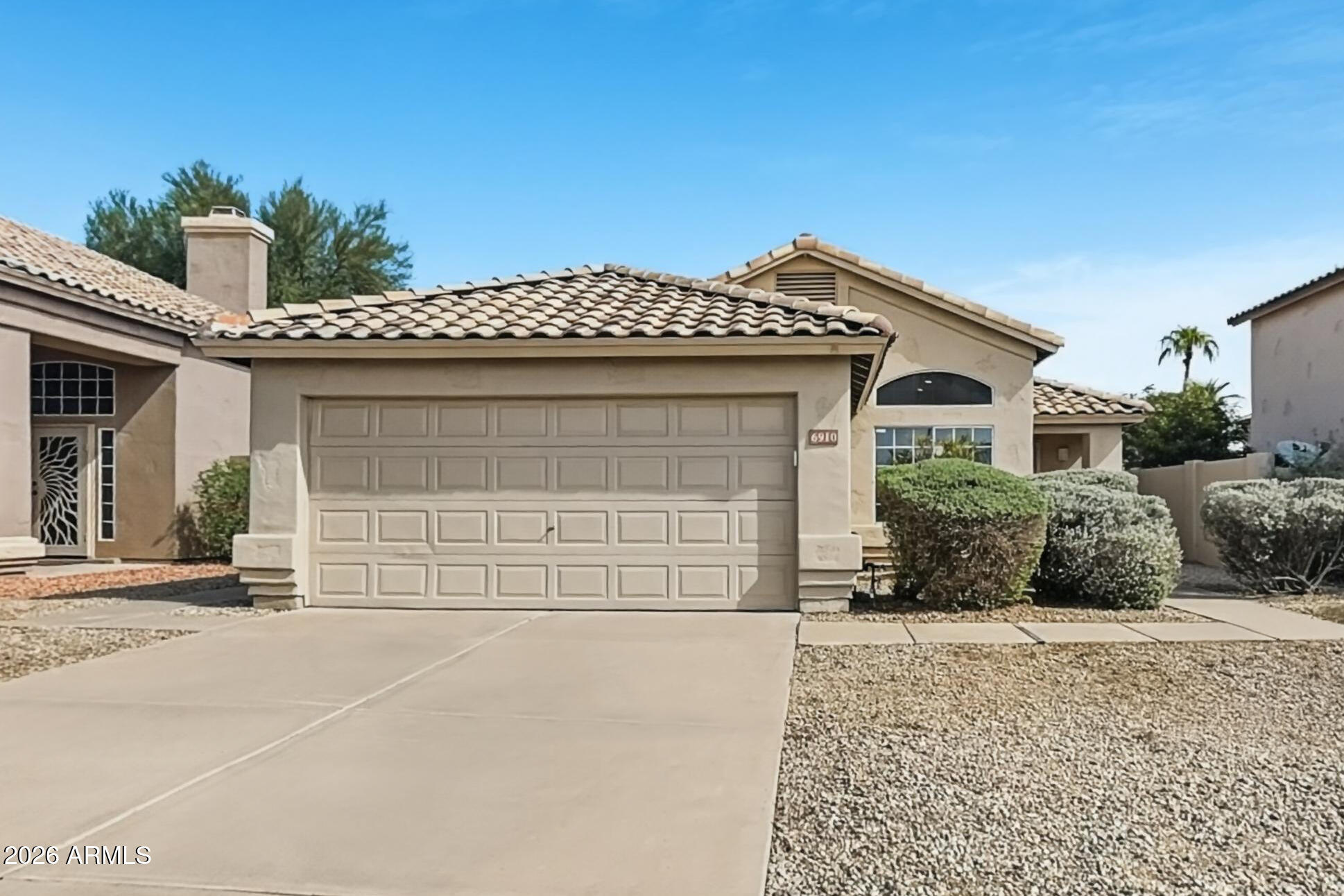 6910 W VIA DEL SOL Drive, Glendale, AZ 85310