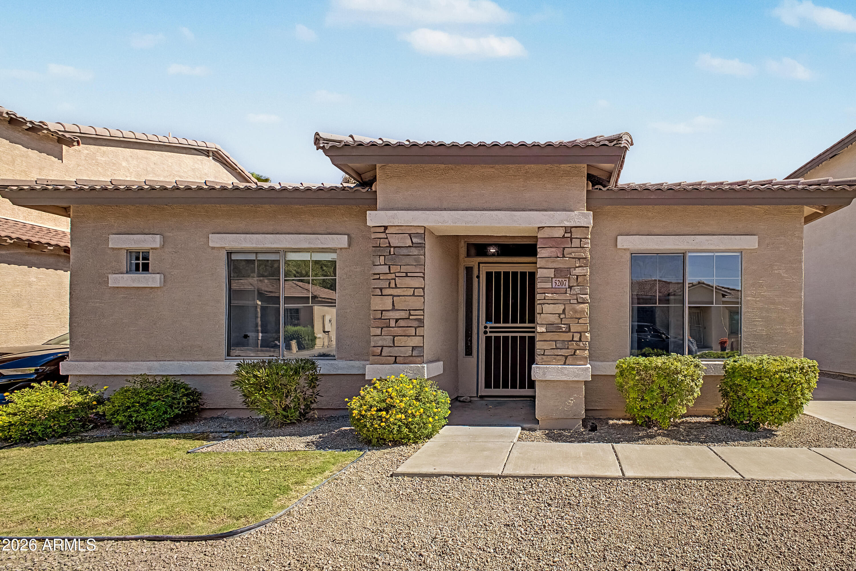 5207 W PARADISE Drive, Glendale, AZ 85304