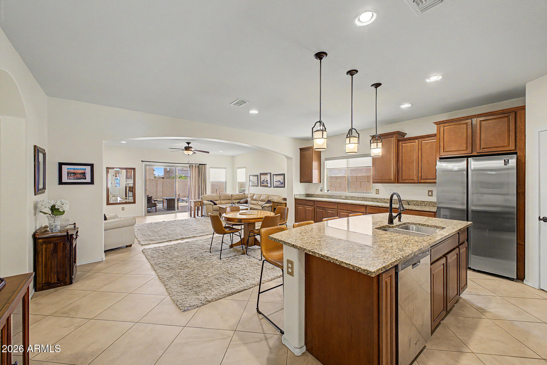 10743 W LARIAT Lane, Peoria, AZ 85383