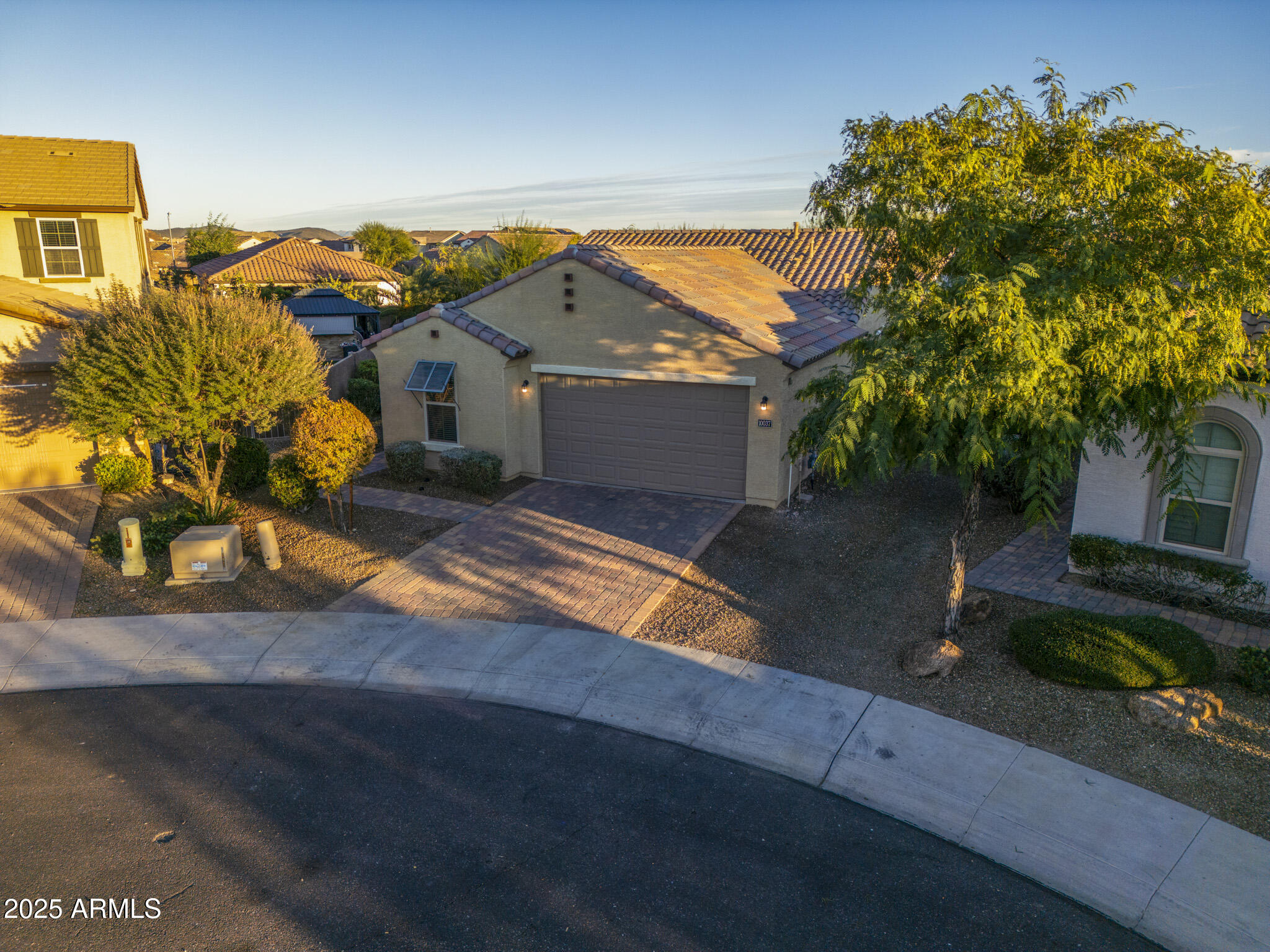 10037 W CASHMAN Drive, Peoria, AZ 85383