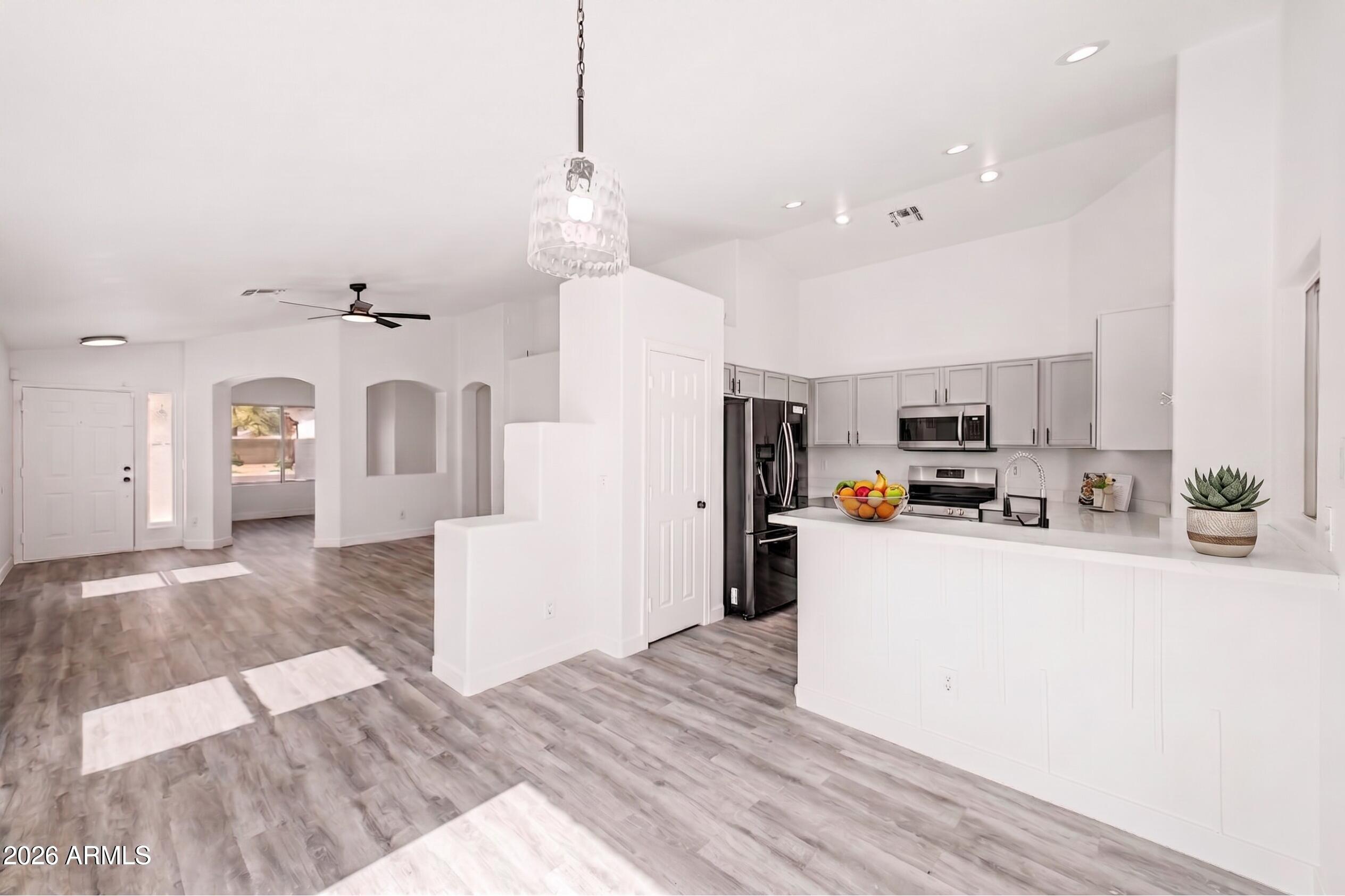 5823 E HOPI Circle, Mesa, AZ 85206