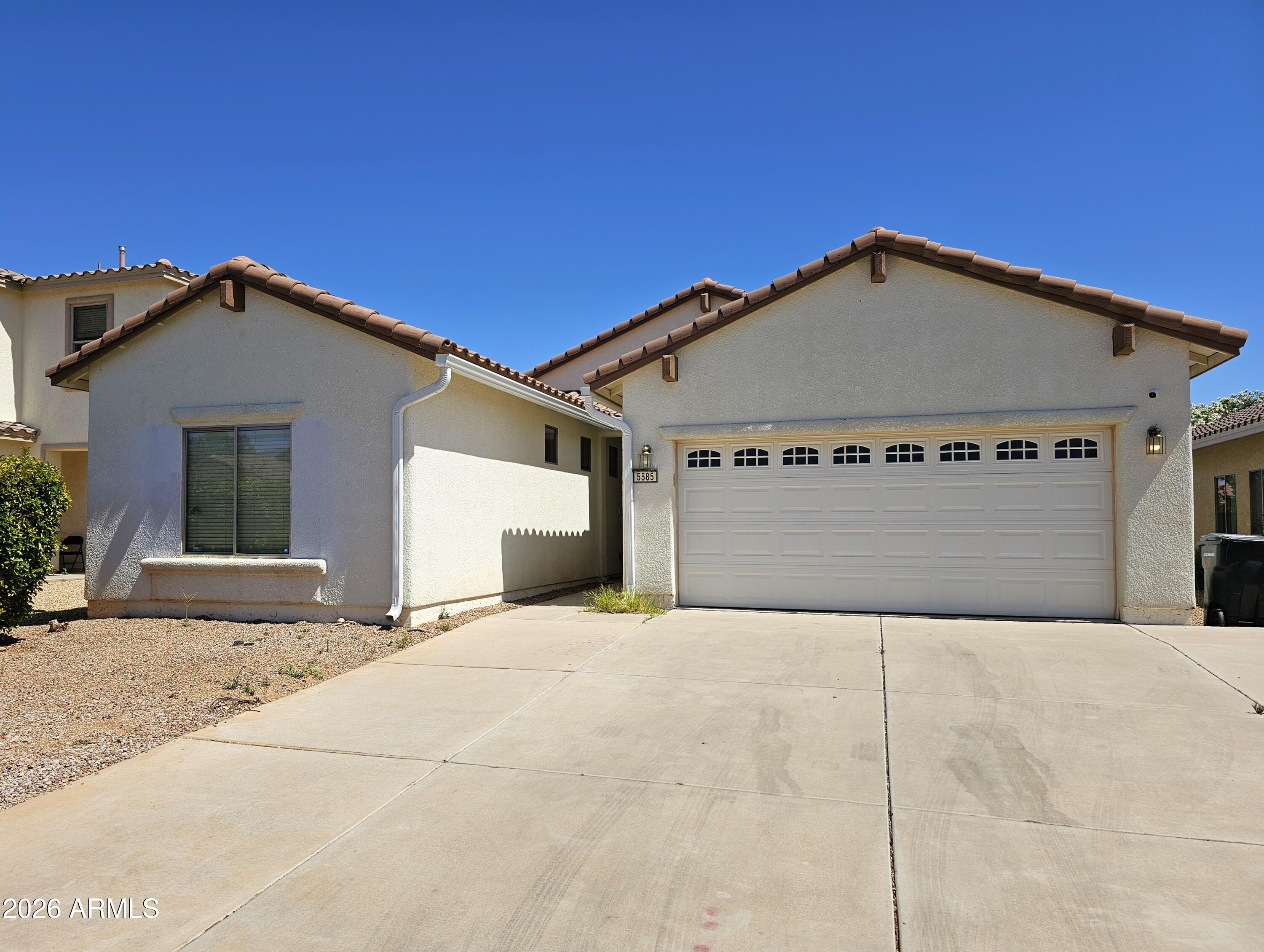 5585 LOS CAPANOS Drive, Sierra Vista, AZ 85635