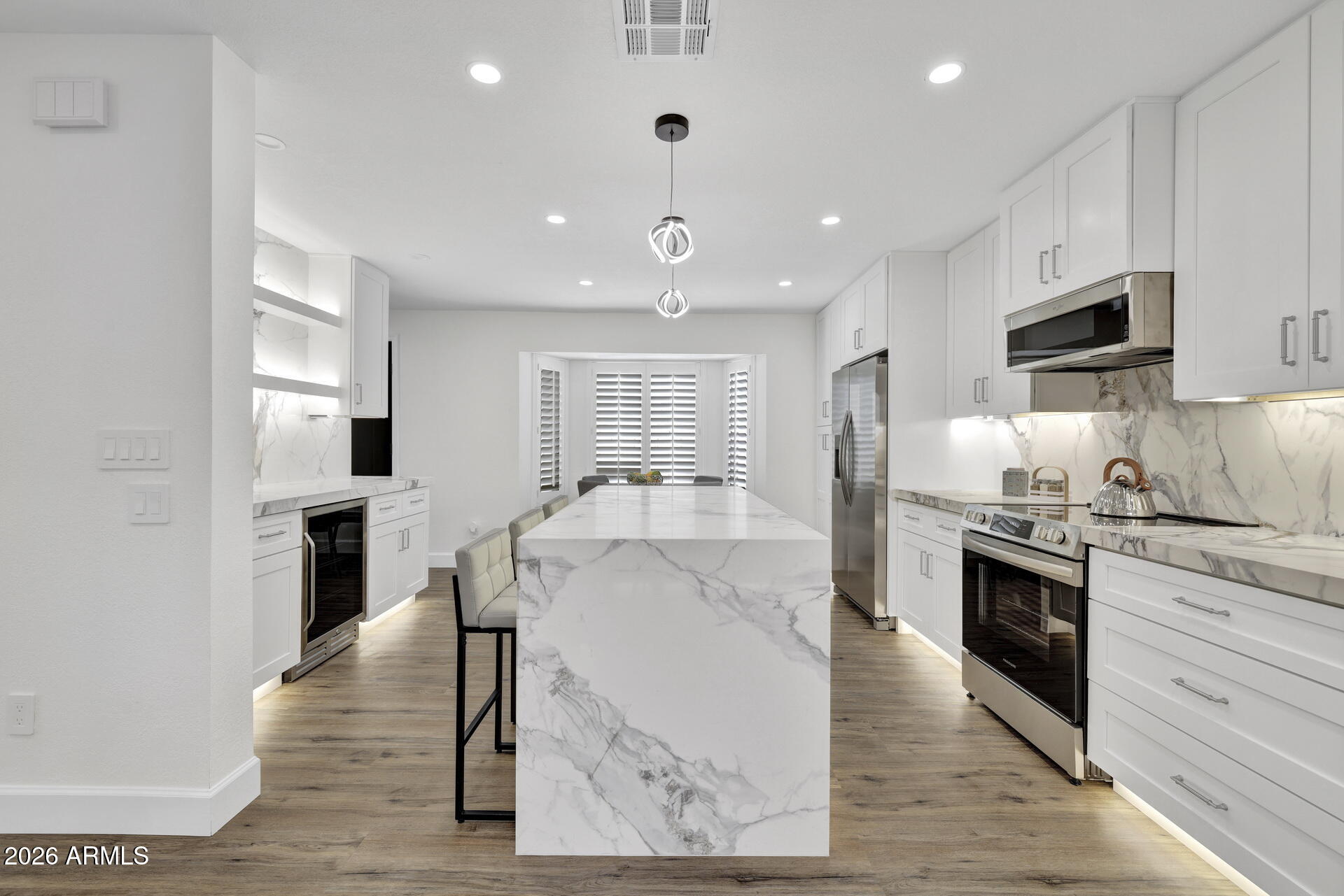 4760 W WAHALLA Lane, Glendale, AZ 85308
