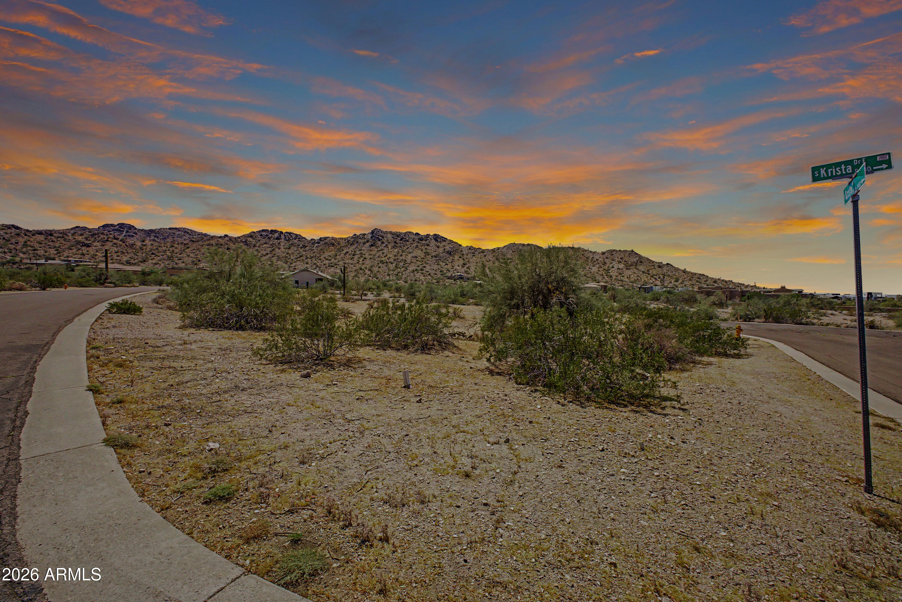9400 S KRISTA Drive E 76, Goodyear, AZ 85338