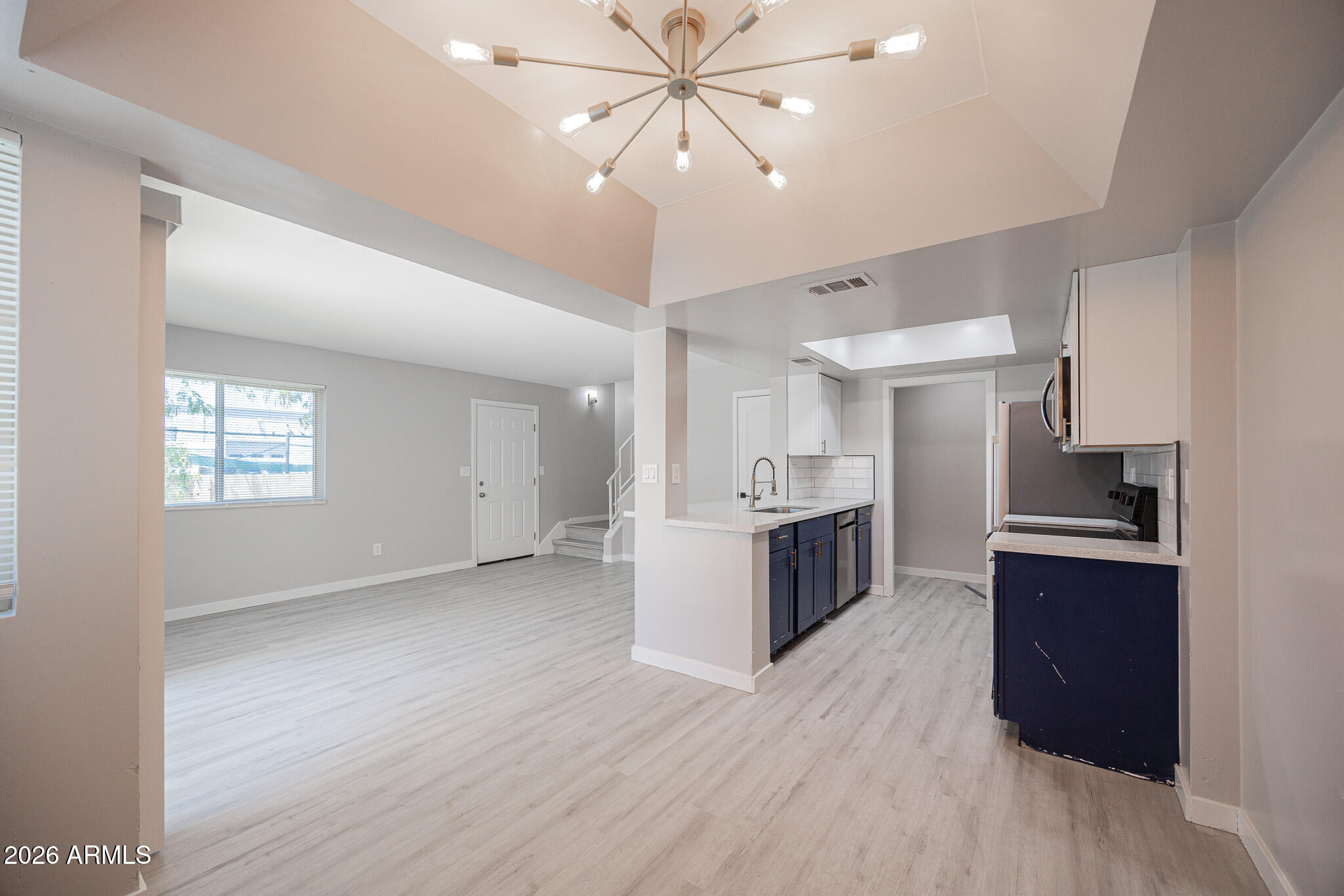 4403 E RIVERSIDE Street, Phoenix, AZ 85040