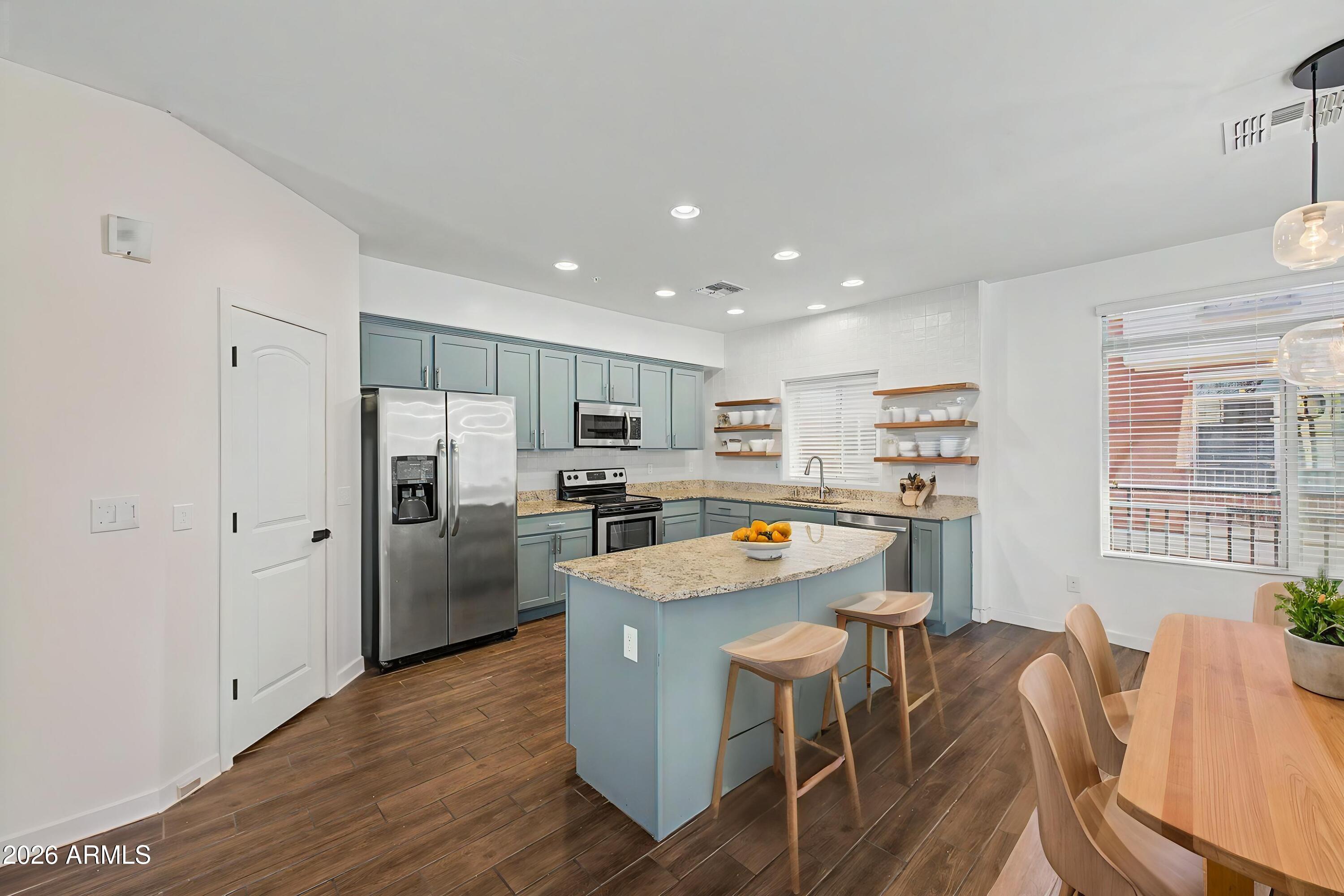 240 W JUNIPER Avenue 1140, Gilbert, AZ 85233