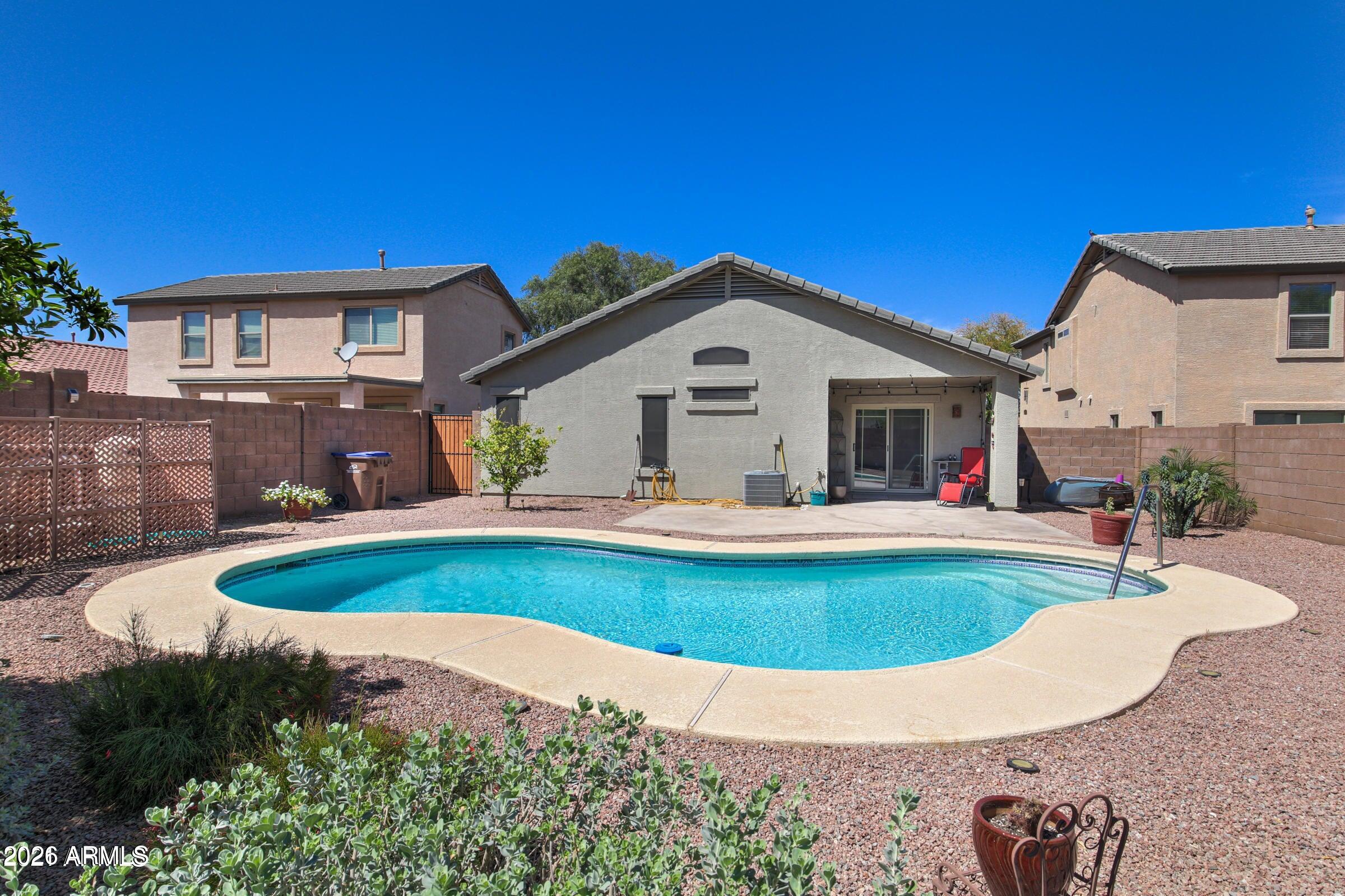 853 E MOUNTAIN VIEW Road, San Tan Valley, AZ 85143