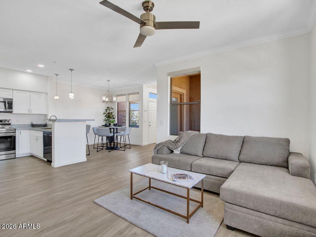 20100 N 78th Place 3084, Scottsdale, AZ 85255