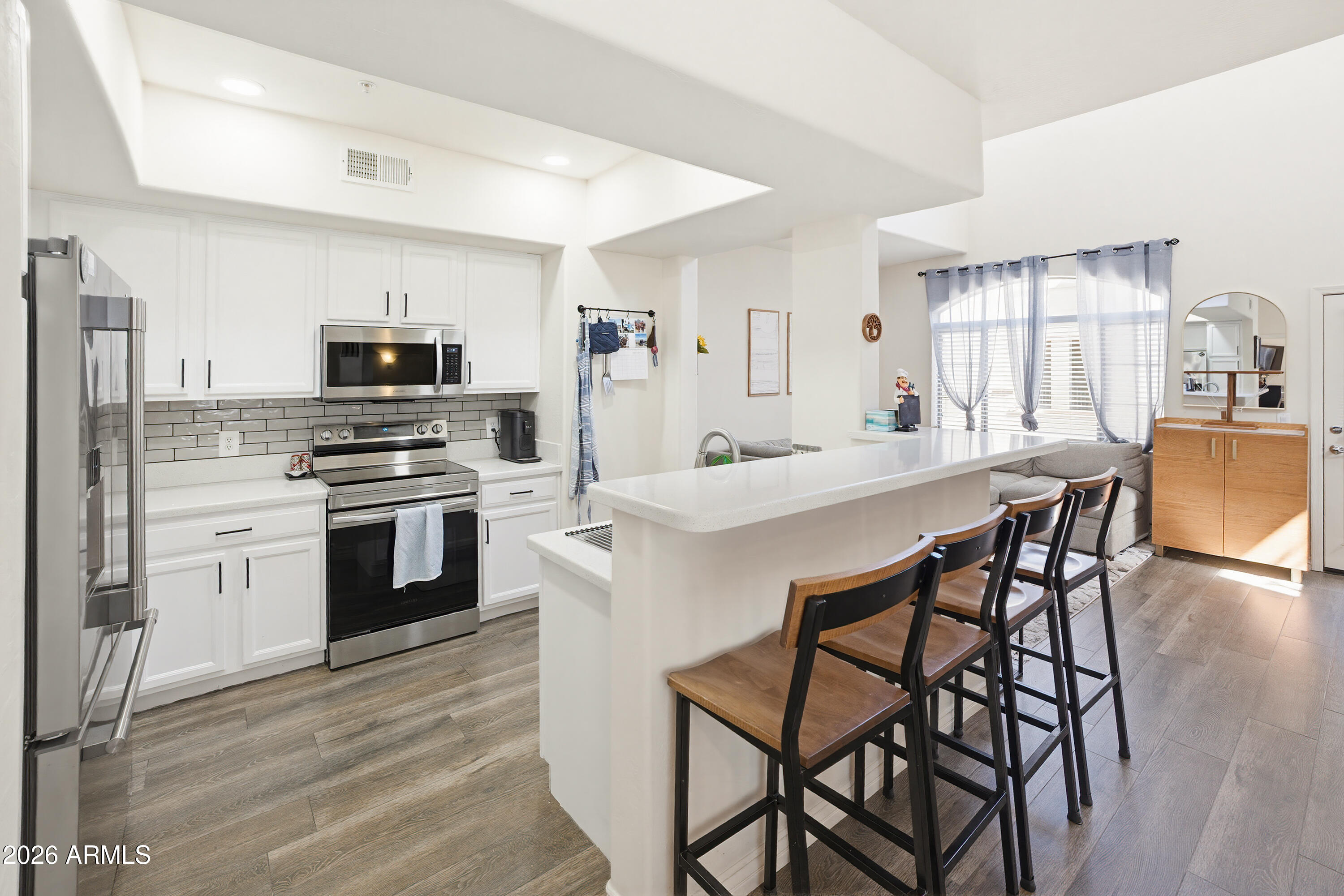 3250 W GREENWAY Road 162, Phoenix, AZ 85053