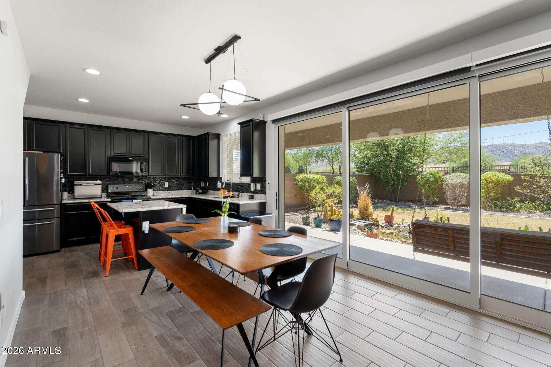 735 E GARY Lane, Phoenix, AZ 85042