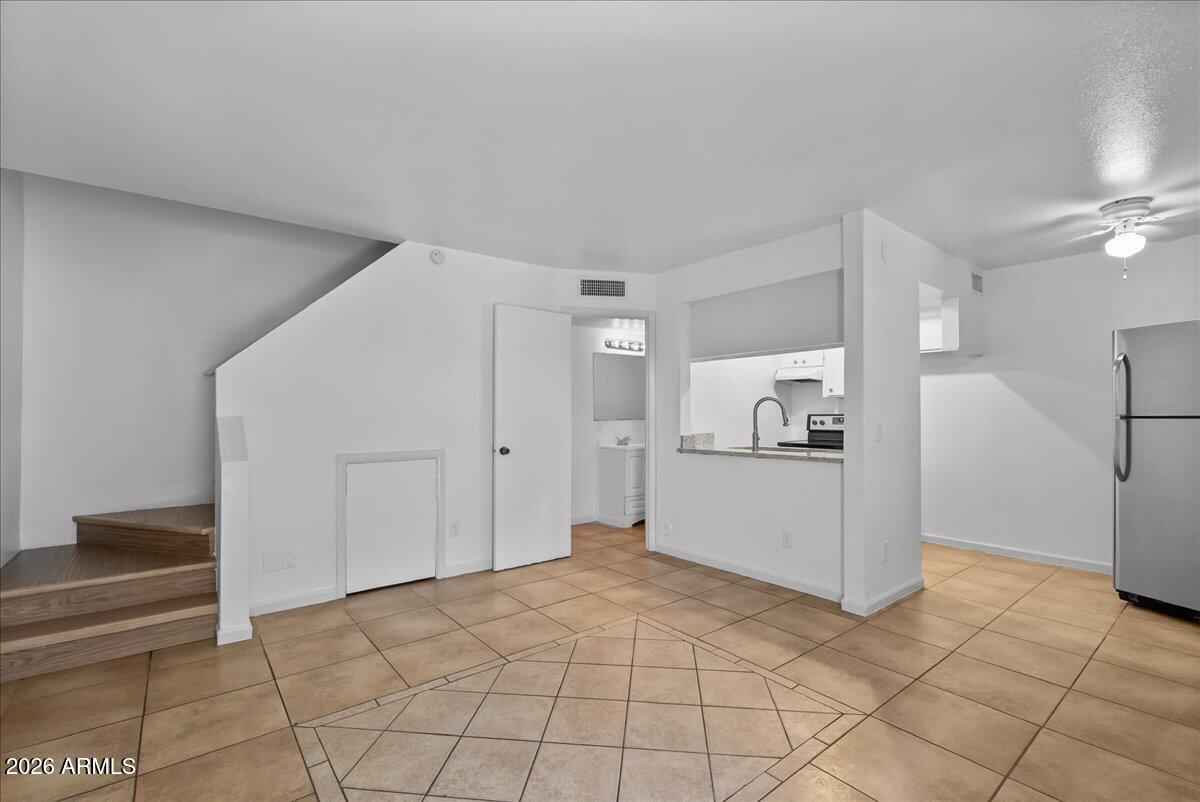 6302 N 64TH Drive 25, Glendale, AZ 85301