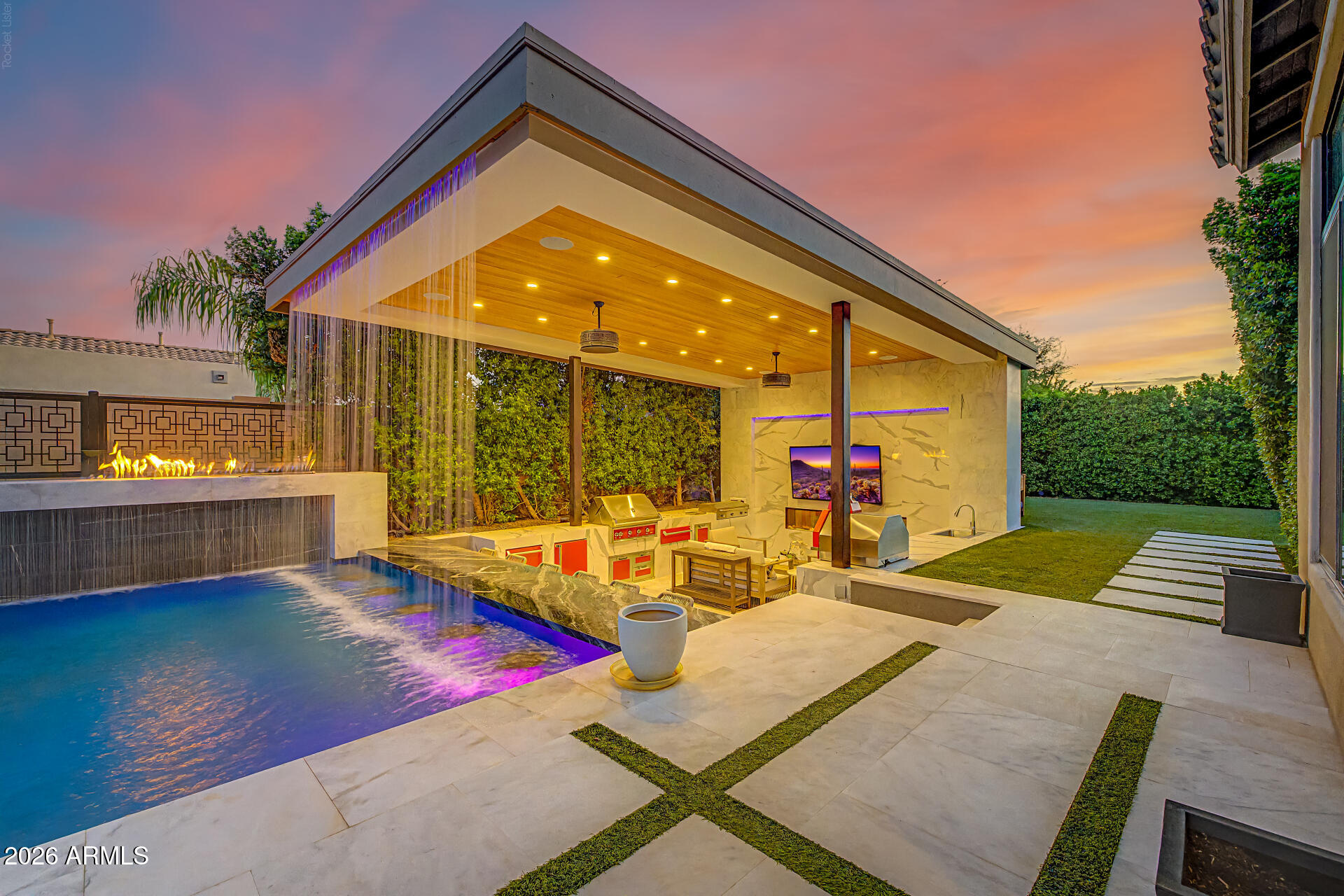 2581 E TURNBERRY Drive, Gilbert, AZ 85298