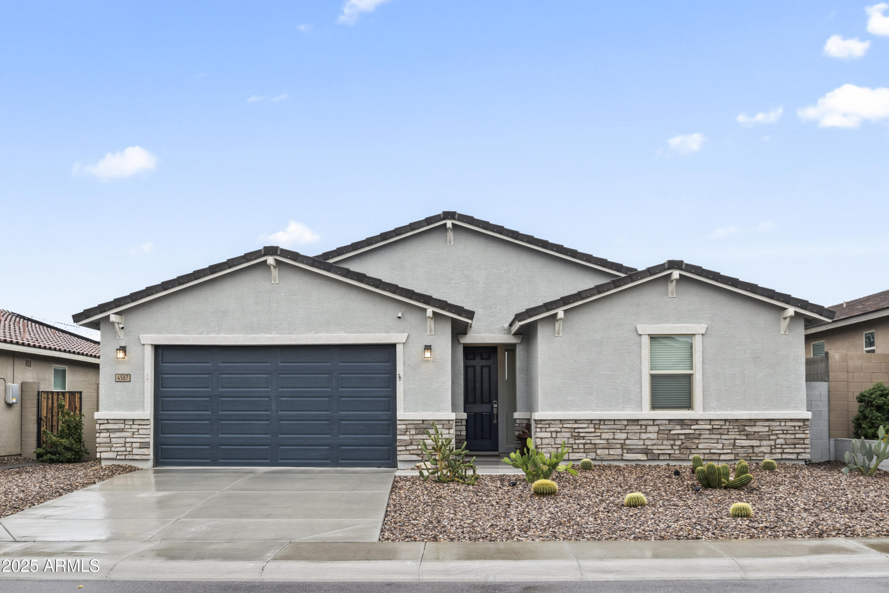 4587 W STICKLEAF Way, San Tan Valley, AZ 85144