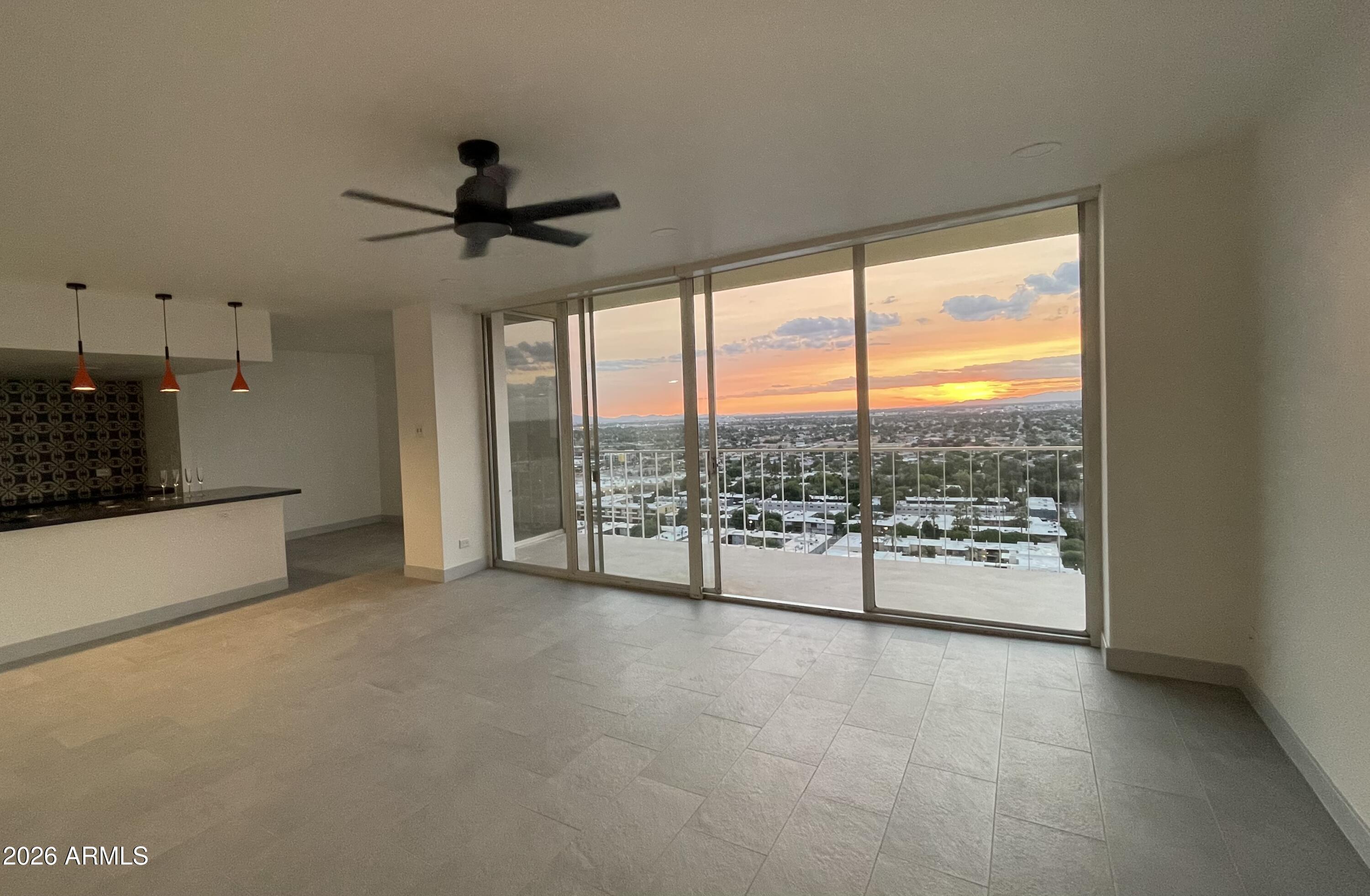 207 W Clarendon Avenue Unit 22C, Phoenix, AZ 85013