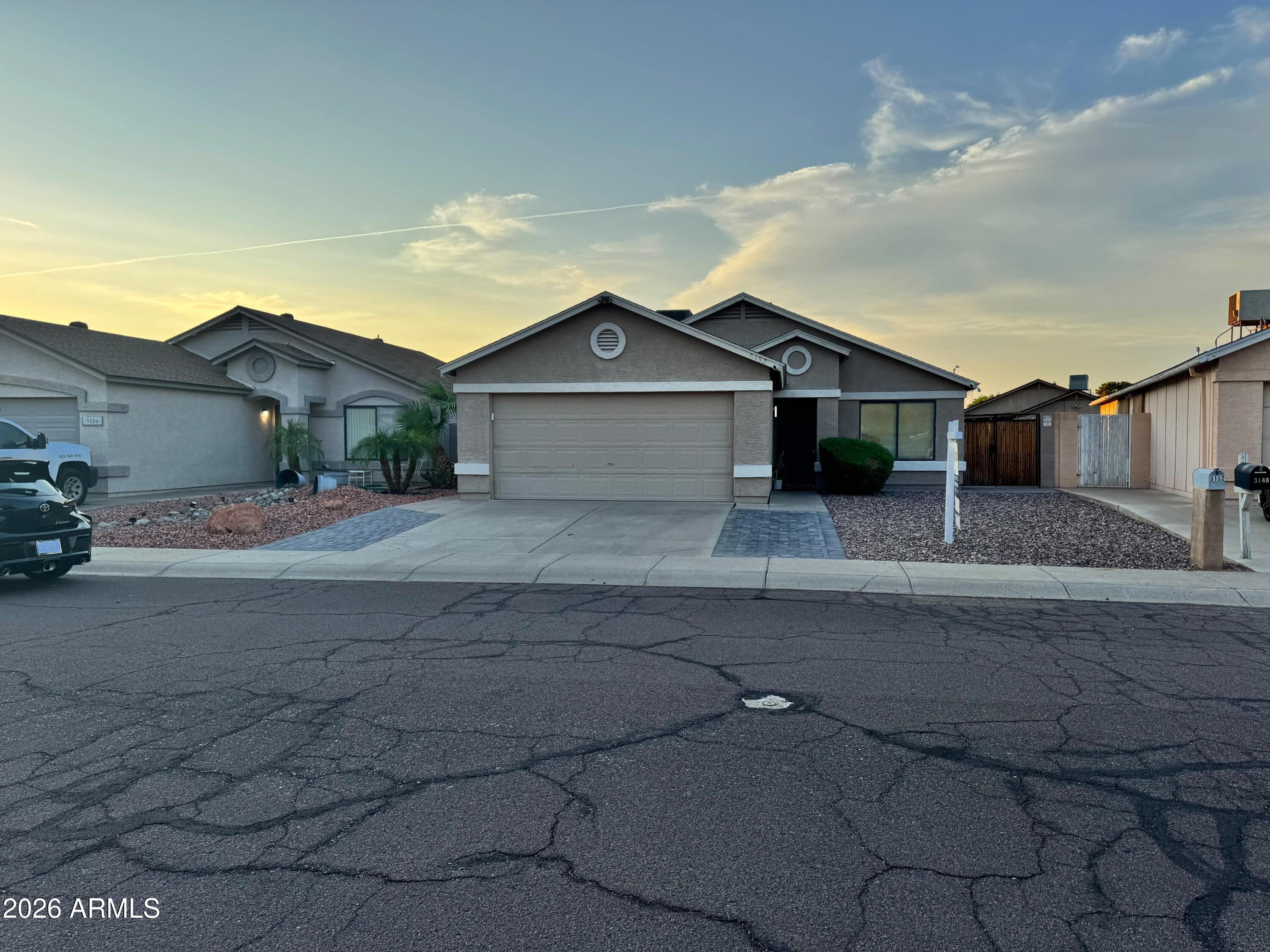 3152 W CREST Lane, Phoenix, AZ 85027