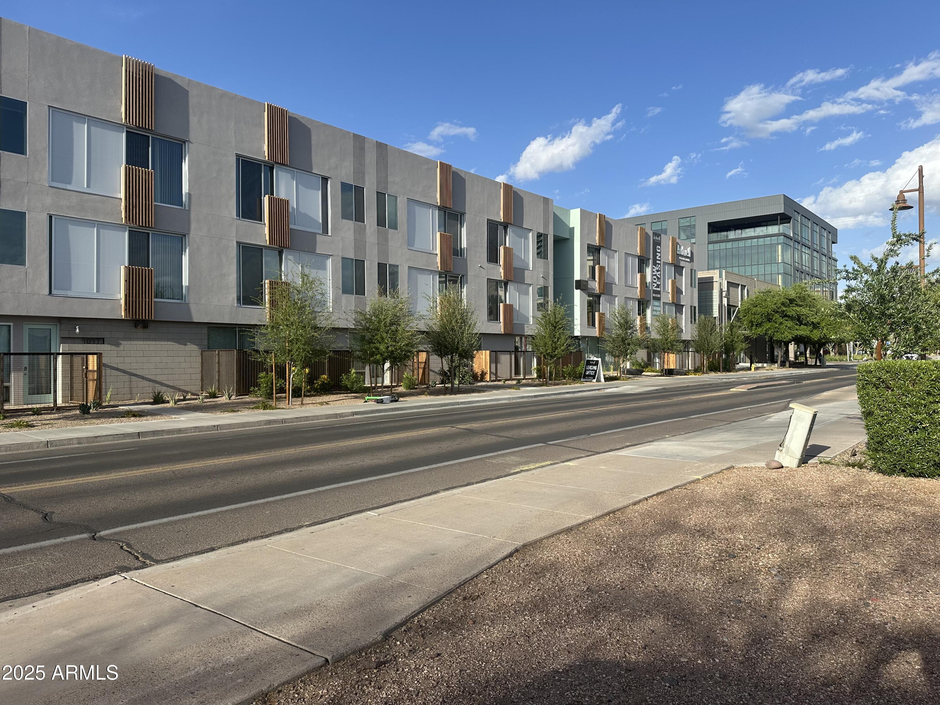 421 W 5TH Street, Tempe, AZ 85281