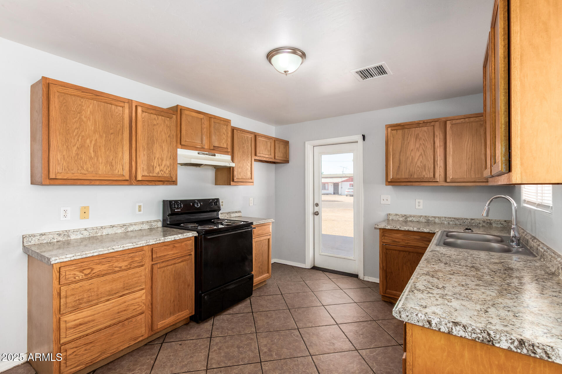 105 W 8TH Street, Eloy, AZ 85131